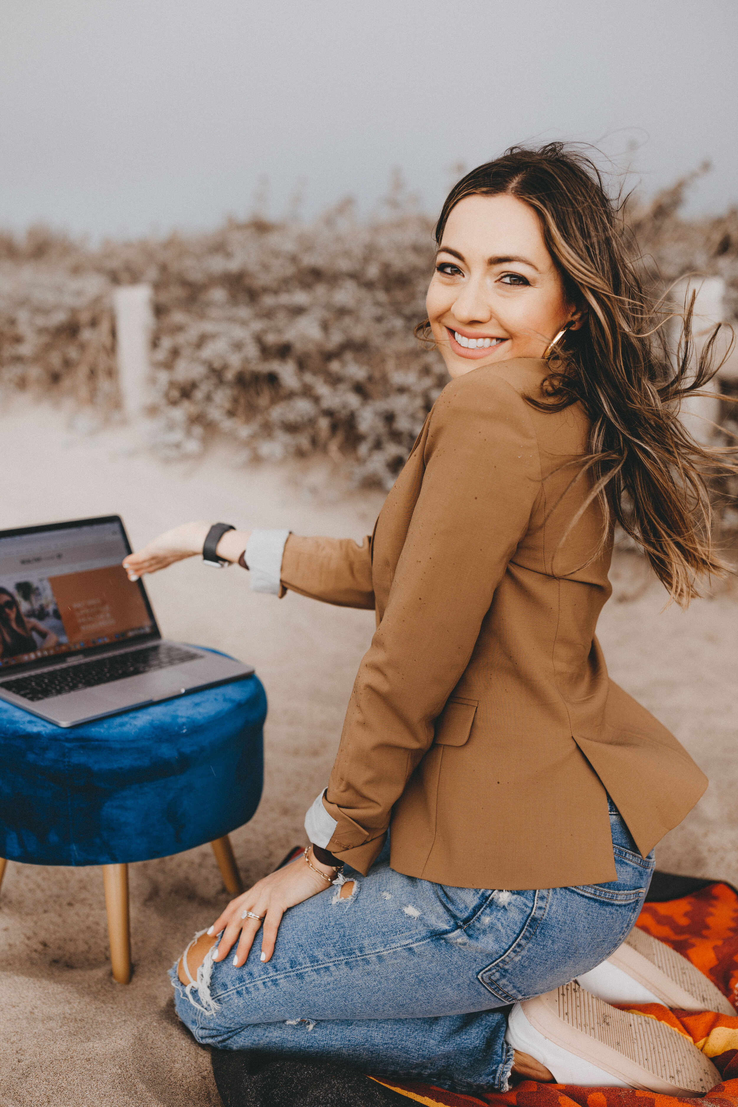 01-contact header.jpg