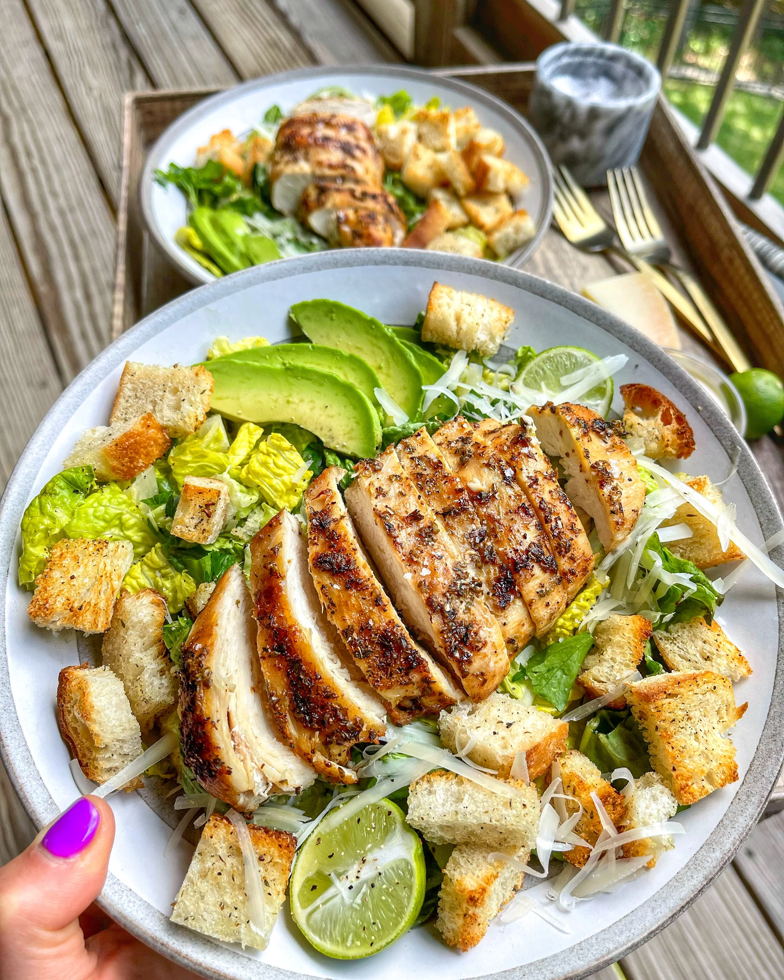 CAESAR SALAD WITH PAN-GRILLED JUICY CHICKEN AND AIR FRYER SOURDOUGH CROUTONS 