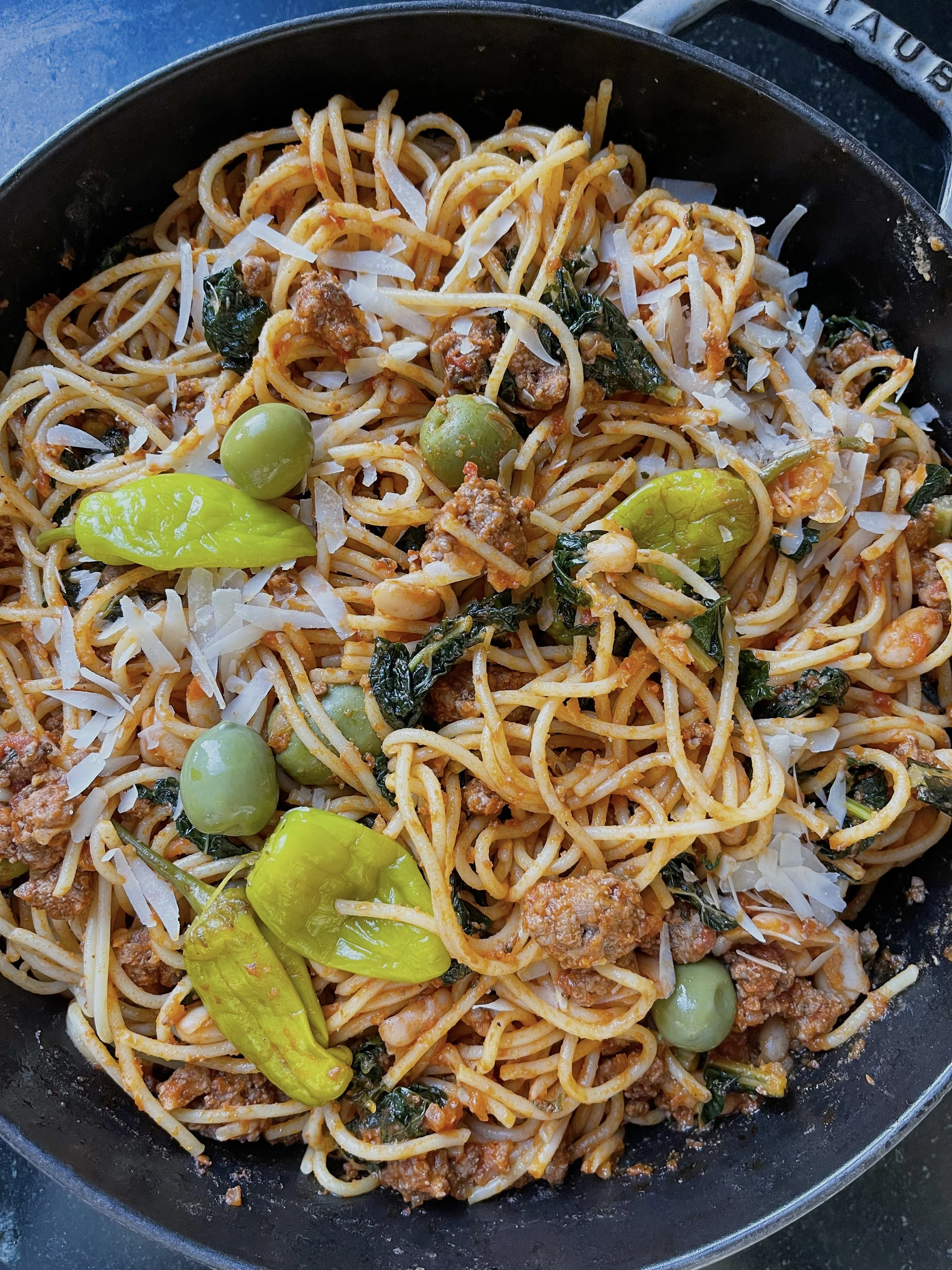 WHITE BEAN KALE & OLIVE PASTA