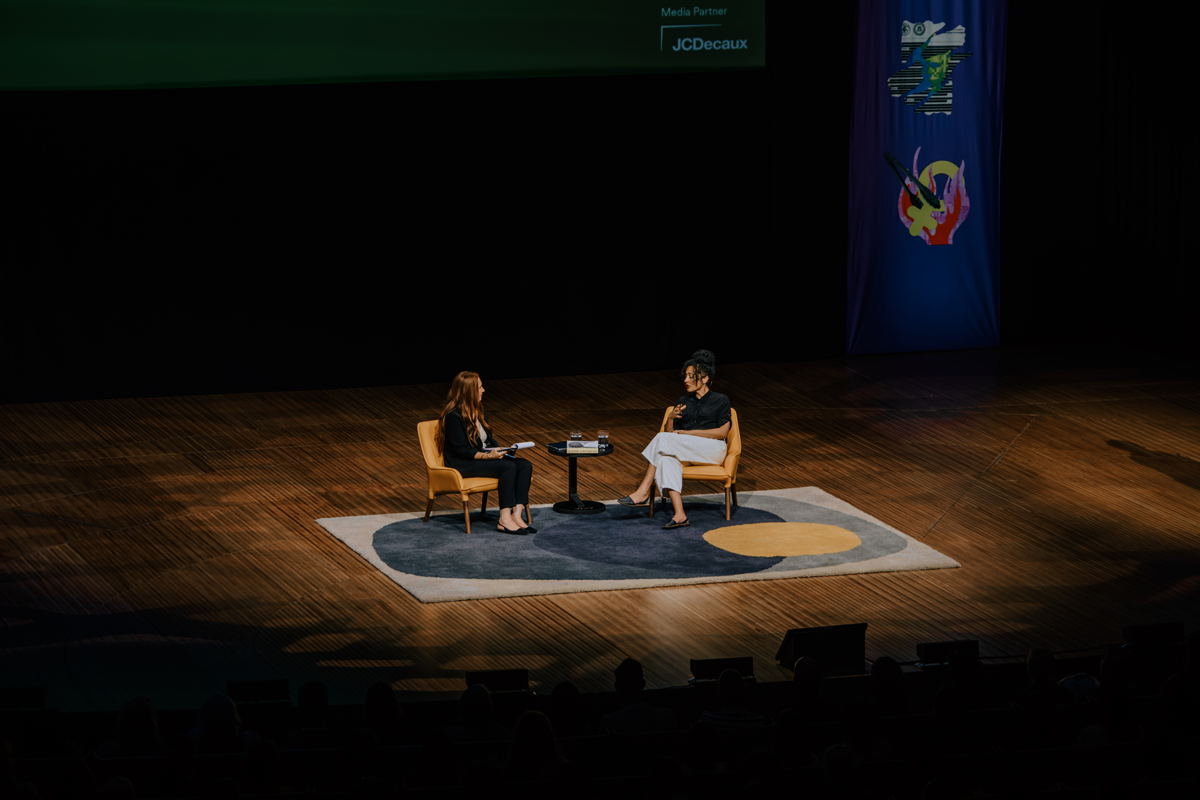 AAW26_SOH_ZadieSmith_CH_Credit_RavynaJassani-@byravyna-PR-9.png