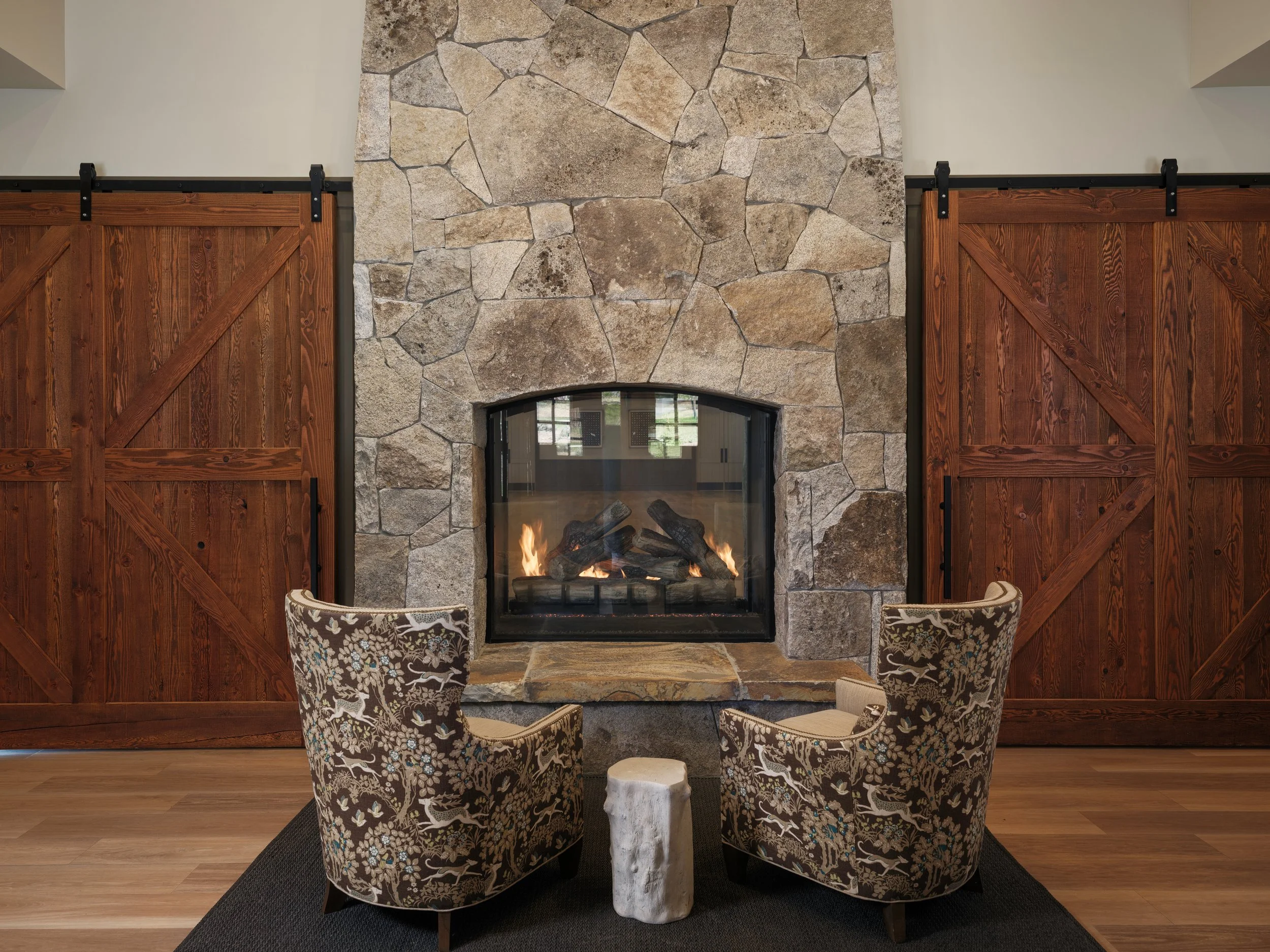 Fireplace sitting area.jpg