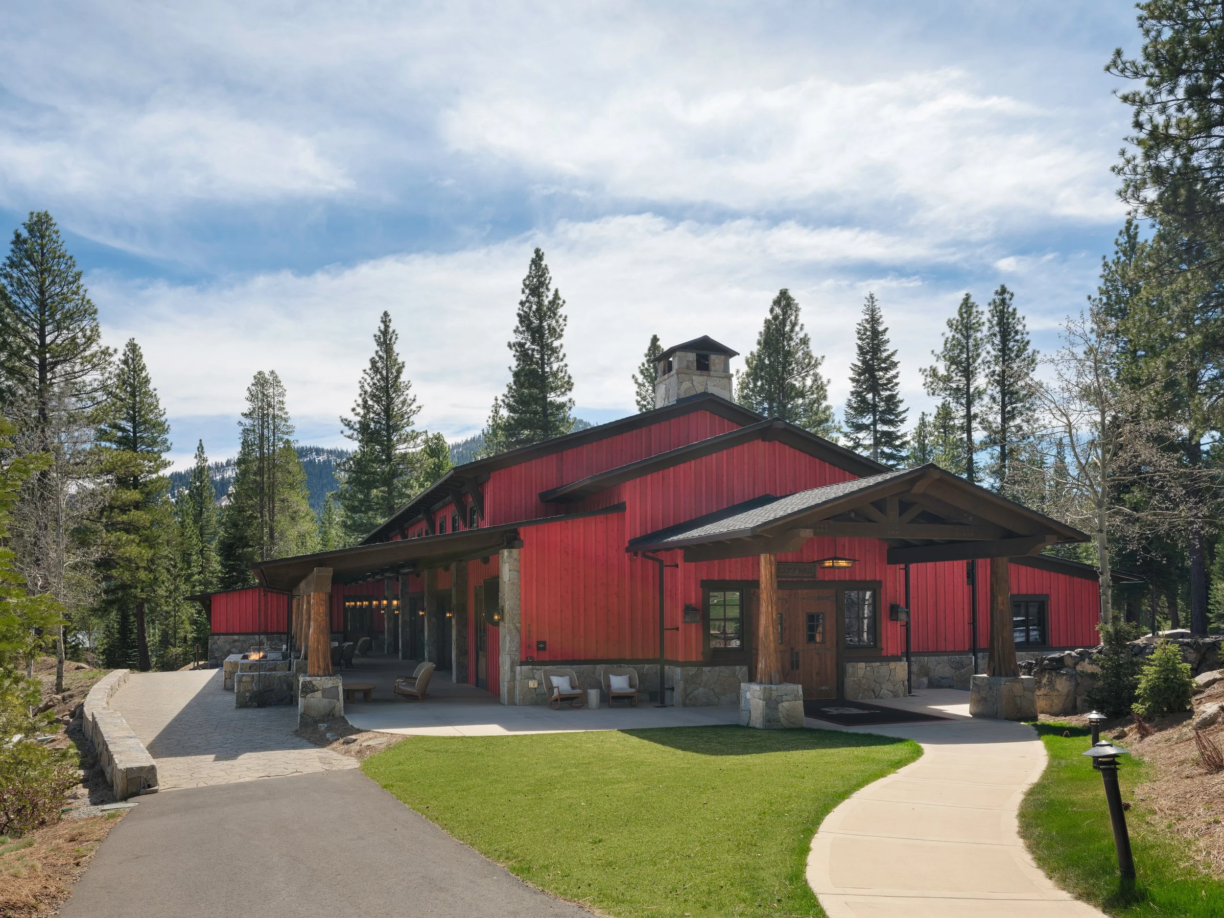 Event Barn Exterior.jpg