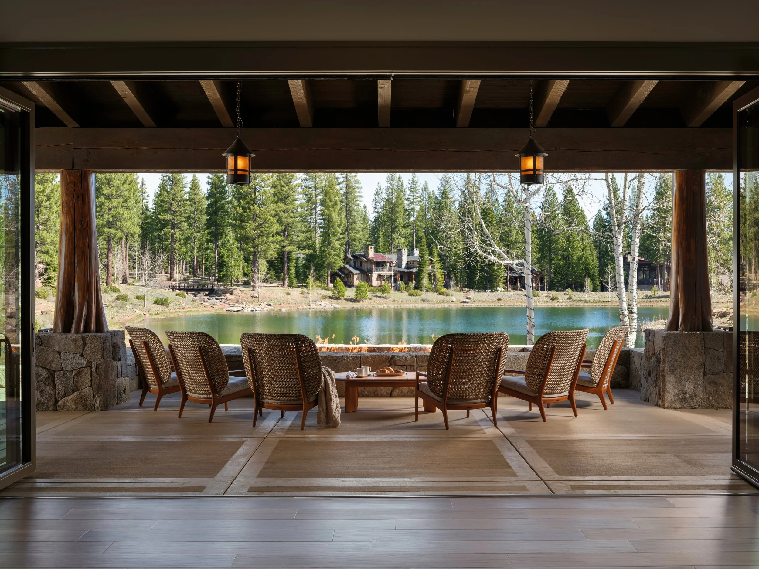 Lakeview Outdoor Firepit 1.jpg