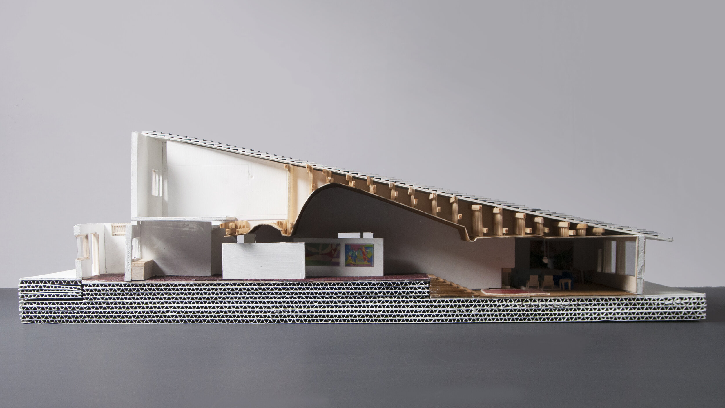 Maison Carré_section-1 .jpg