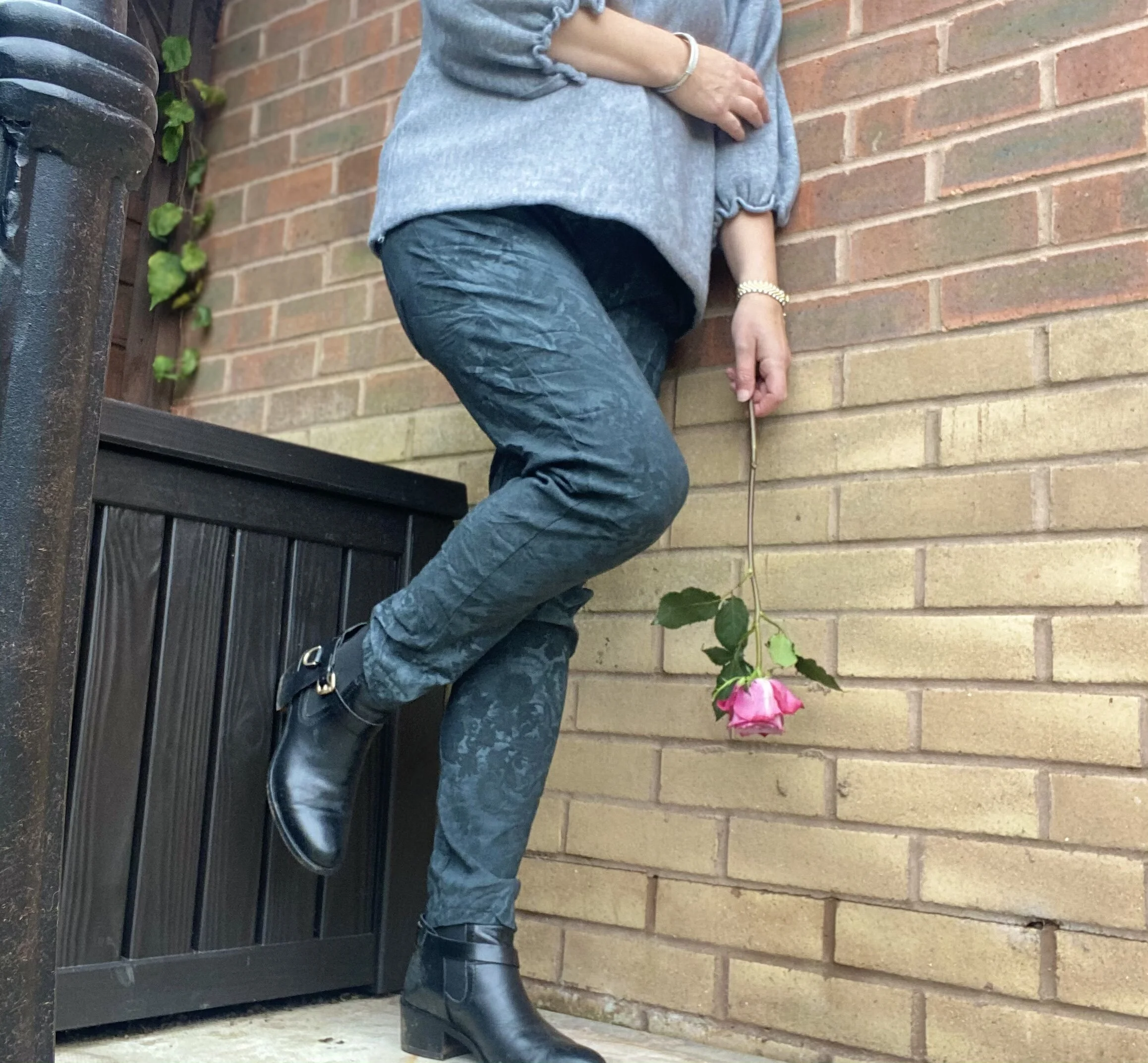 Floral Print Crinkle Trousers