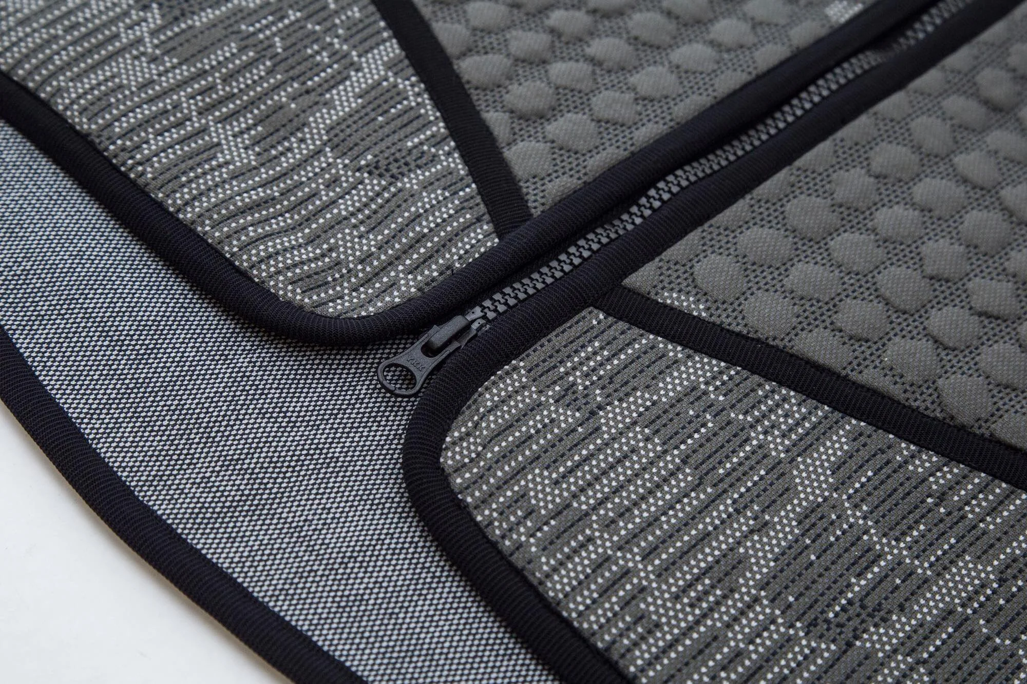BYBORRE Knit Design. DAIWA ‘Jacket Liner’ Concept. ISPO 2020