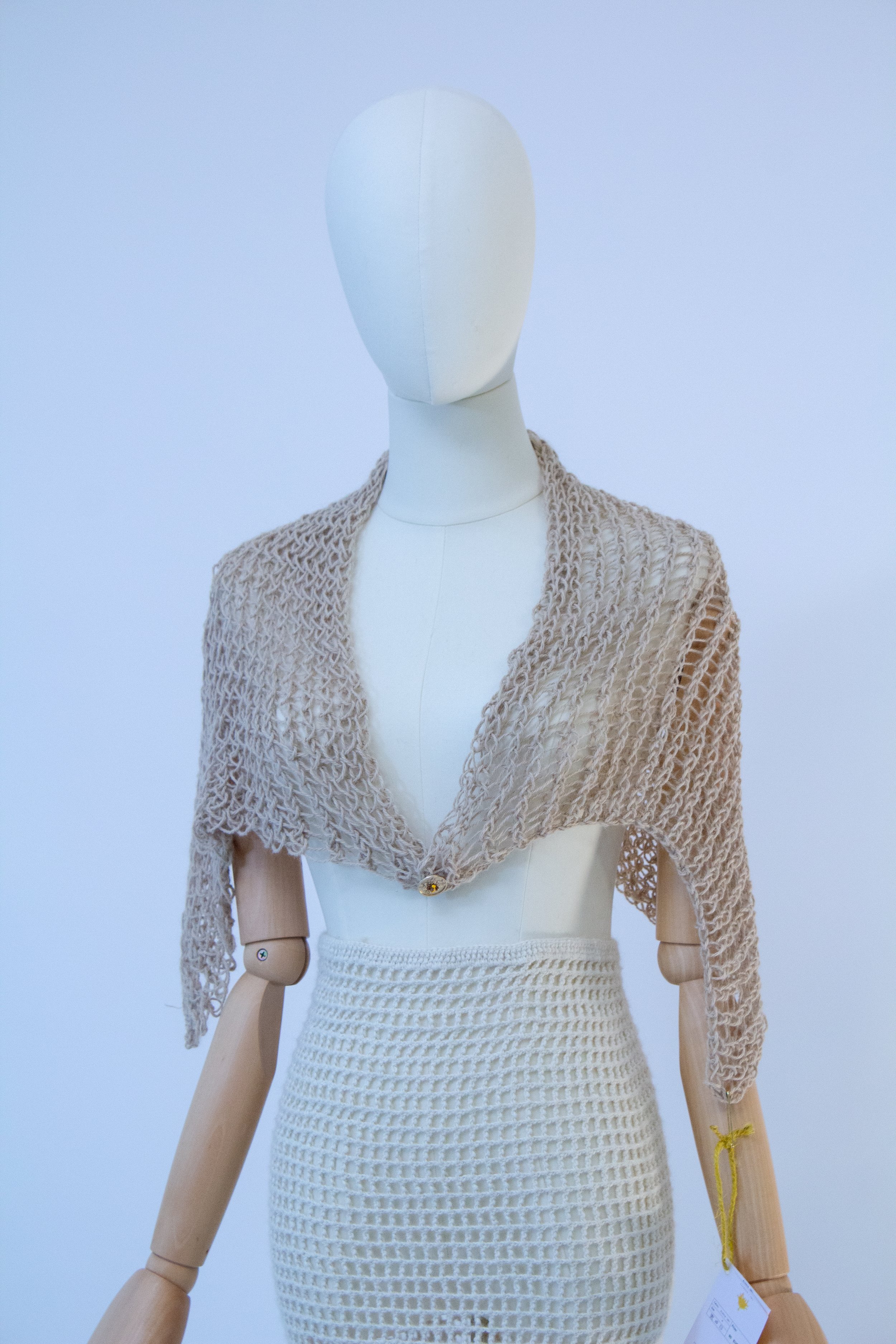 COVER / SCARF