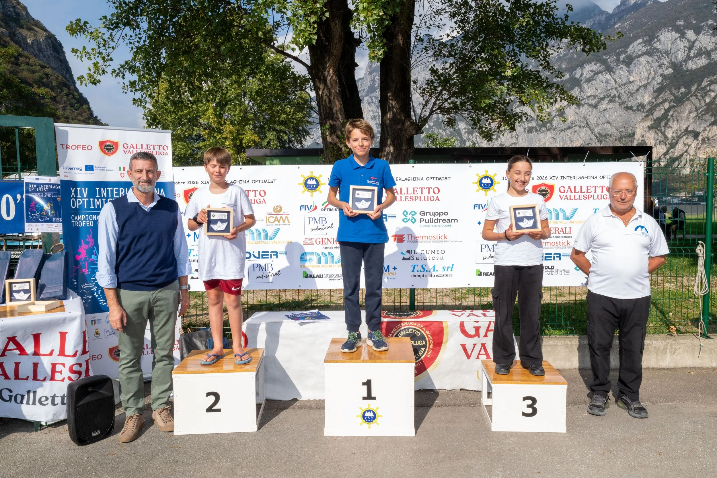00 - Divisione B - Podio Assoluti.jpg
