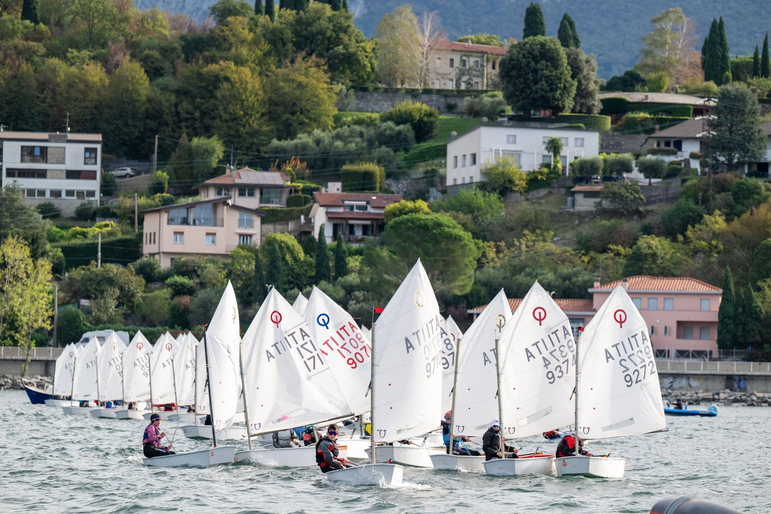 01 - Regata 02.jpg