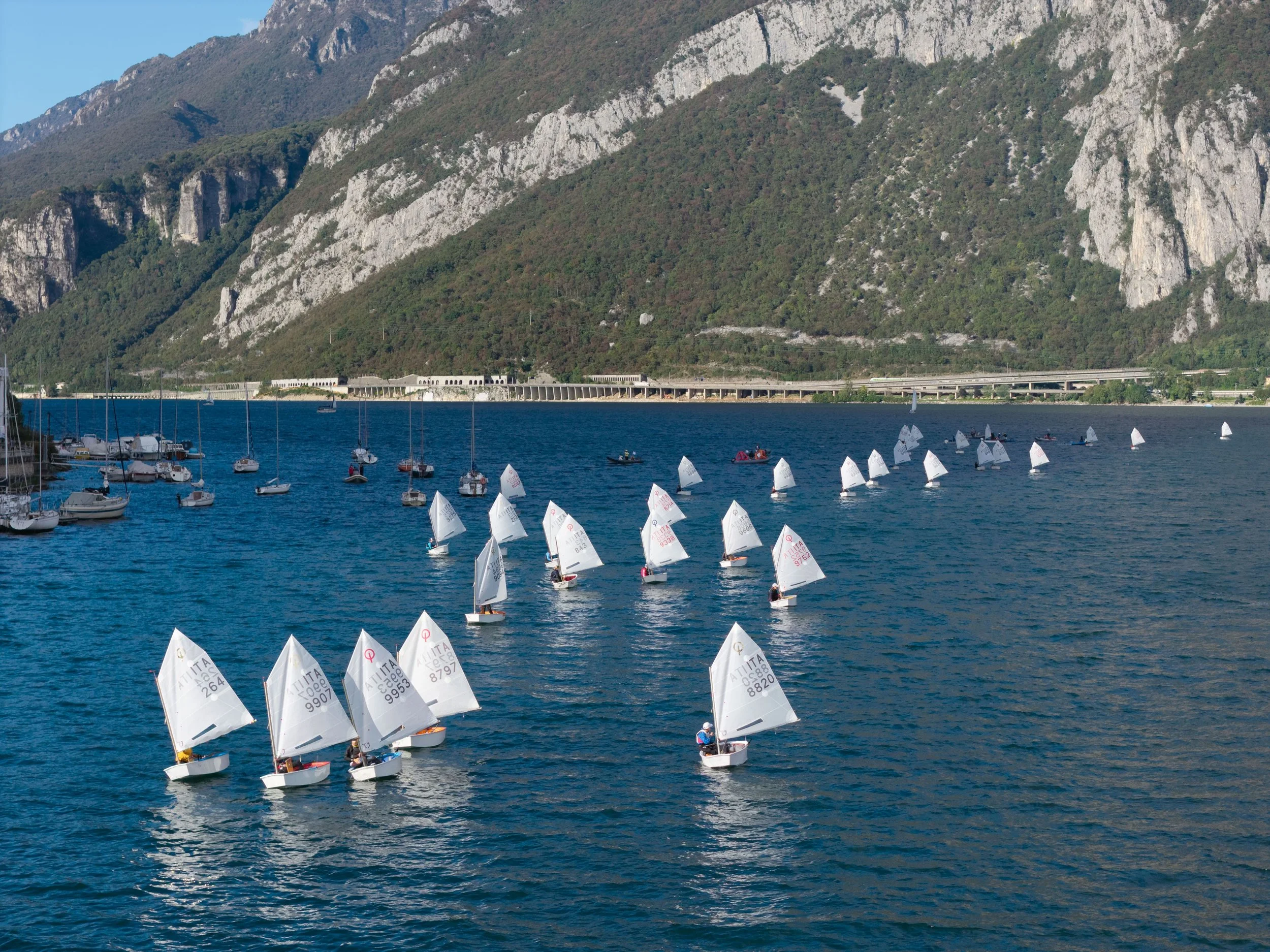 01 - Regata vista drone.jpg