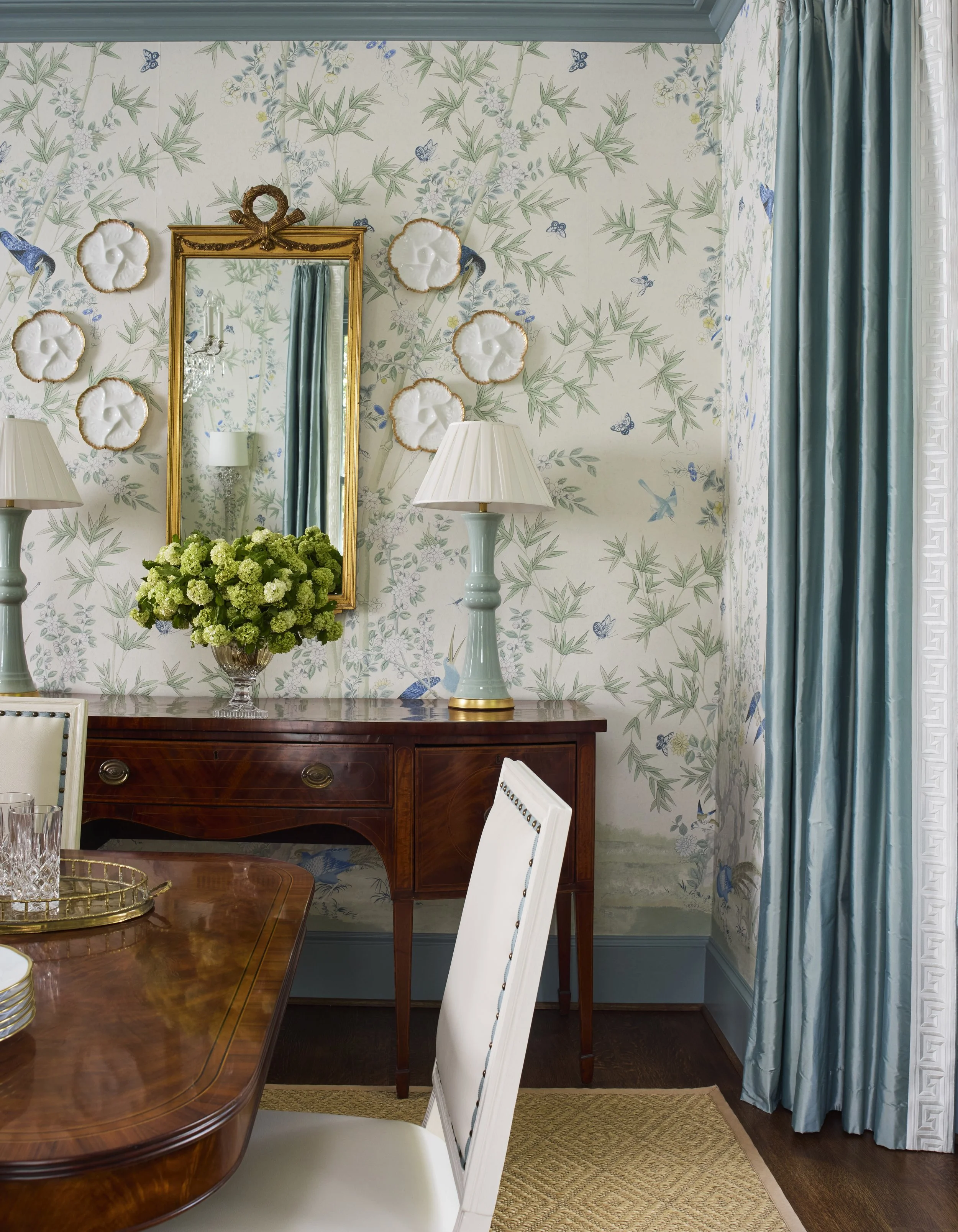 10_Ashley Hanley_Home Sweet Raleigh_Dining Room Detail .jpeg