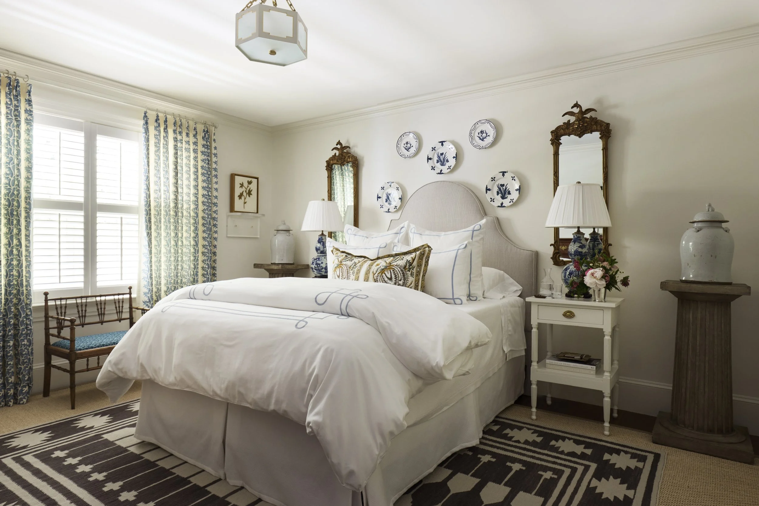 37_Ashley Hanley Home Sweet Raleigh Guest Bedroom.jpeg