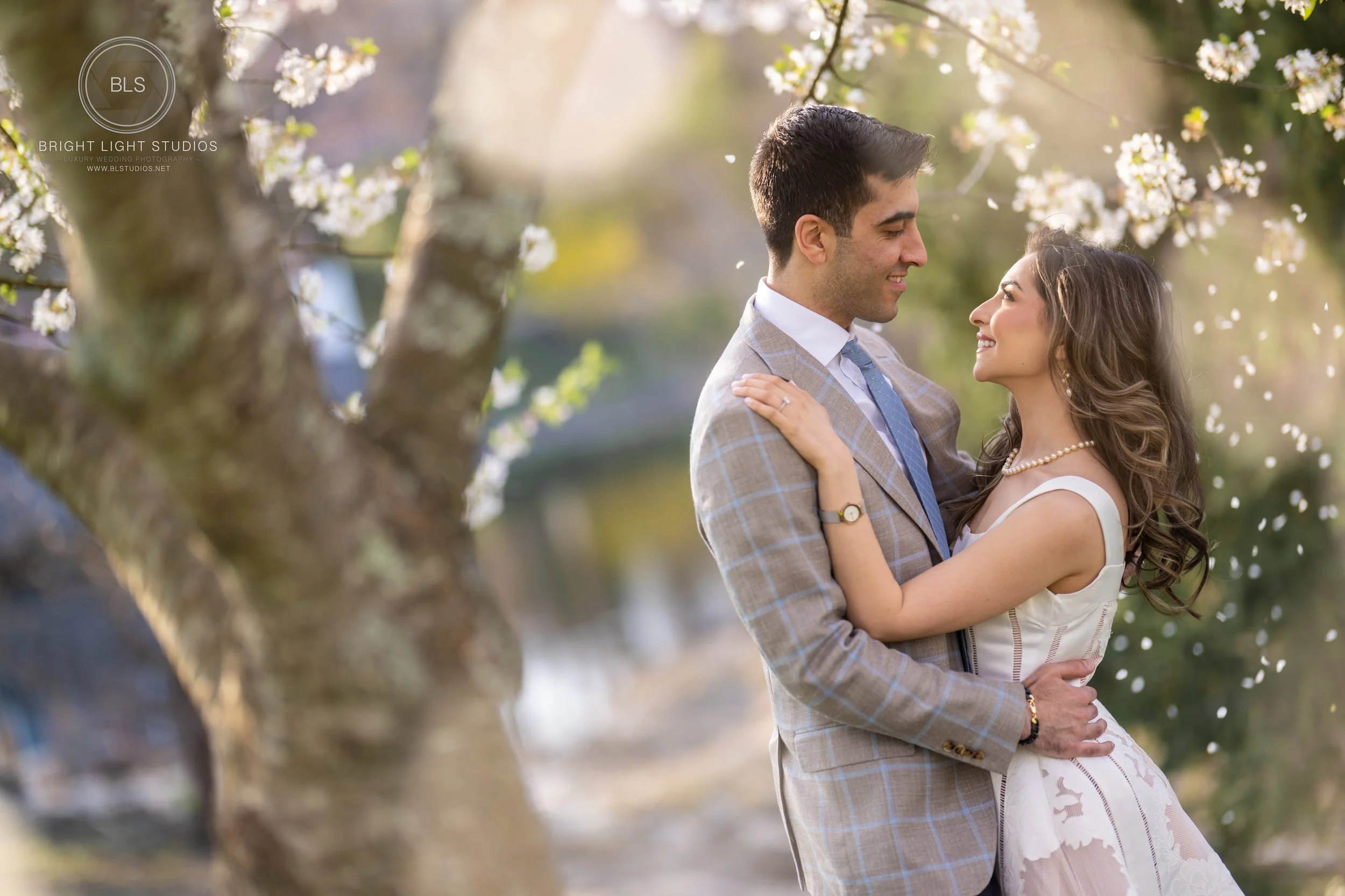 Mohammed and May have their engagement photoshoot and Sayen House and Gardens