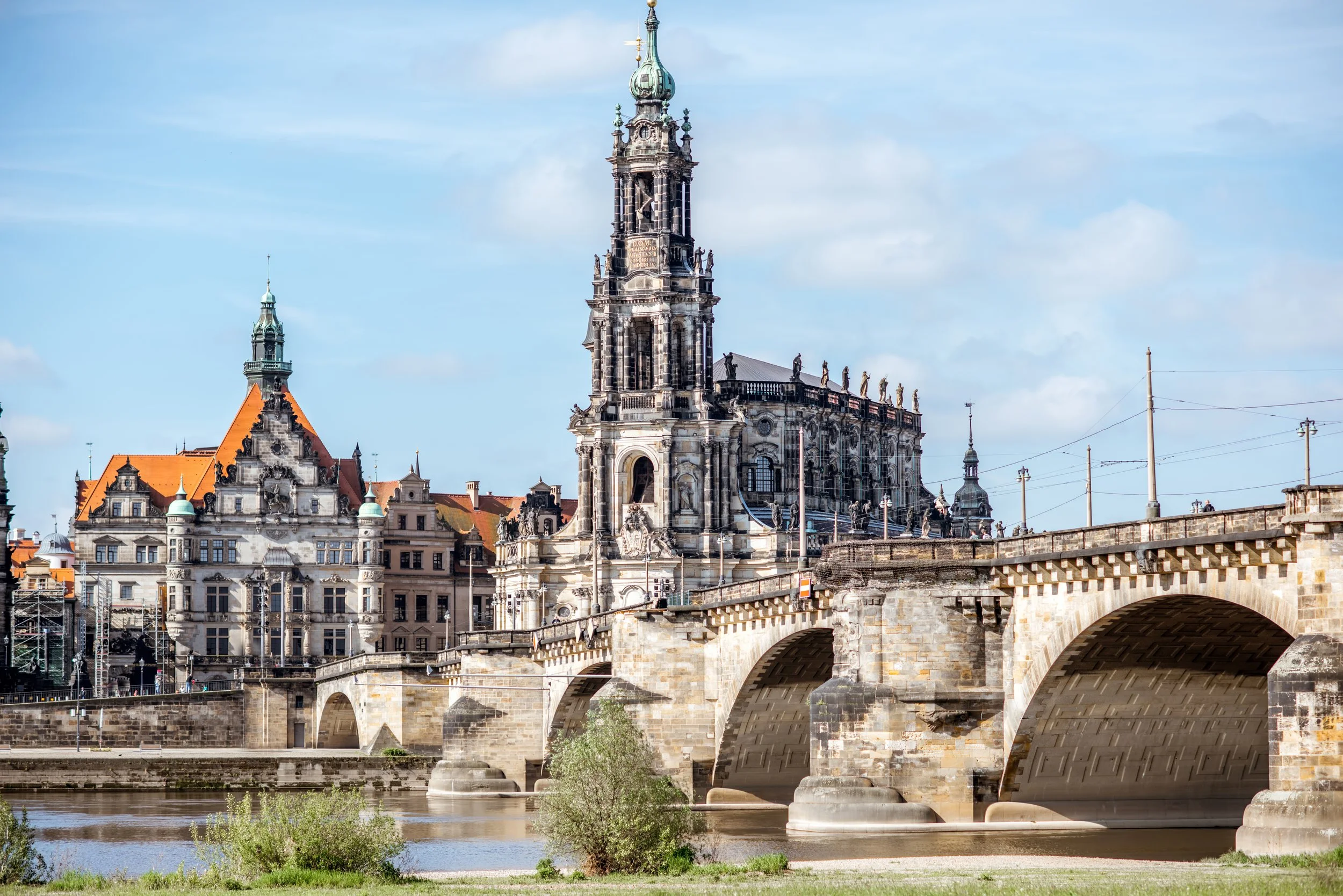dresden-city-in-germany-2022-04-06-07-22-52-utc.jpg