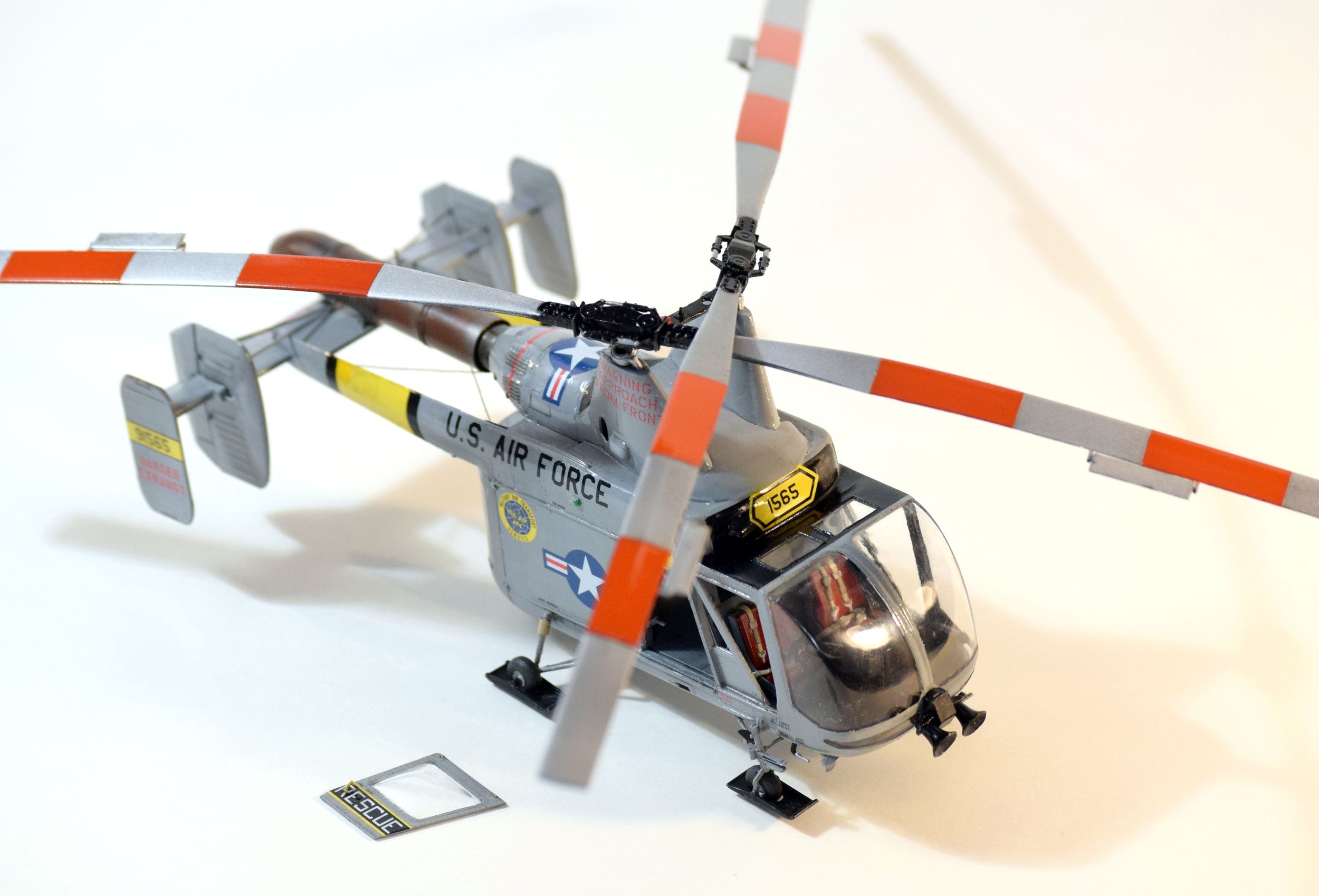 This HH-43B Huskie in 1/48 scale was built on commission.