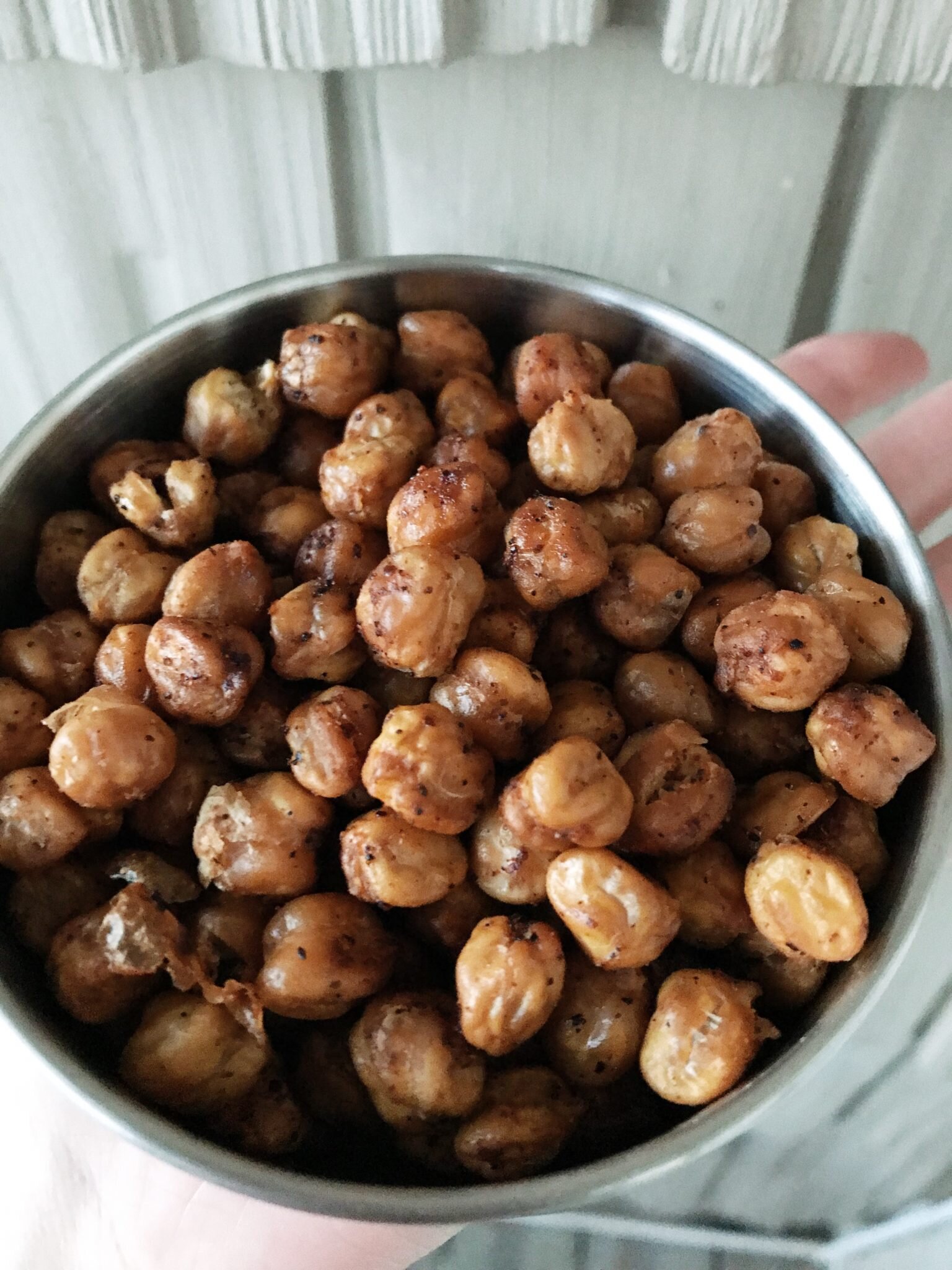 Protein snack 5: Roasted chickpeas - These are a great vegetarian option! And best enjoyed with a cold beverage like iced tea, flavored water or la croix. You won’t miss the chips!1 can of chickpeas- rinsed and drainedDry with a paper towelDrizzle 1 tablespoon of olive/avocado/coconut oil and toss chickpeasSprinkle seasonings of choice- my go to: ancho pepper, chipotle and garlic. Some other ideas are barbecue or cinnamon and nutmeg!Roast in the oven on 300 degrees for about 1.5 hours or until very firm and crunchy!Store at room temp with a paper towel in the bag to absorb moisture.