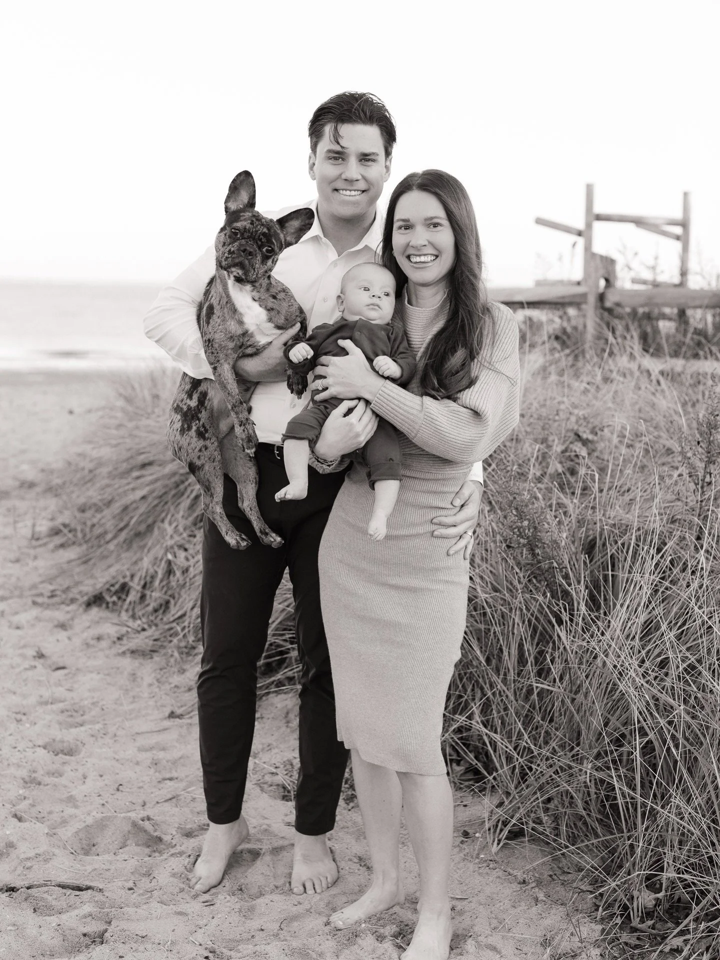 Always love when we can add pups to family sessions 🐶🐾❤️