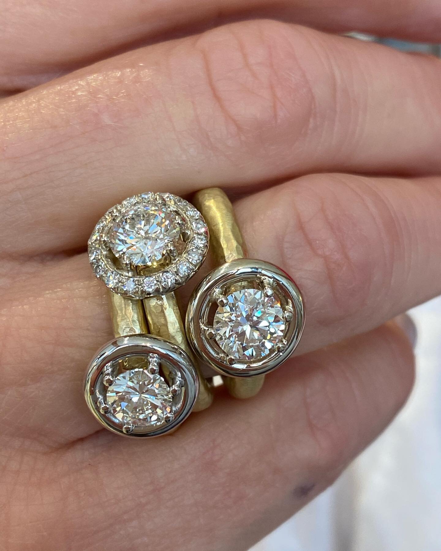 The more the merrier! Three repurposed round diamonds find new meaning by stacking them up.Therese Crowe Design LTD signature style.
.
.
.
.
#theresecrowedesignltd #jewelrydesigner #customjewelry #stackingrings #18karatgold #diamonds #lookforthewoman