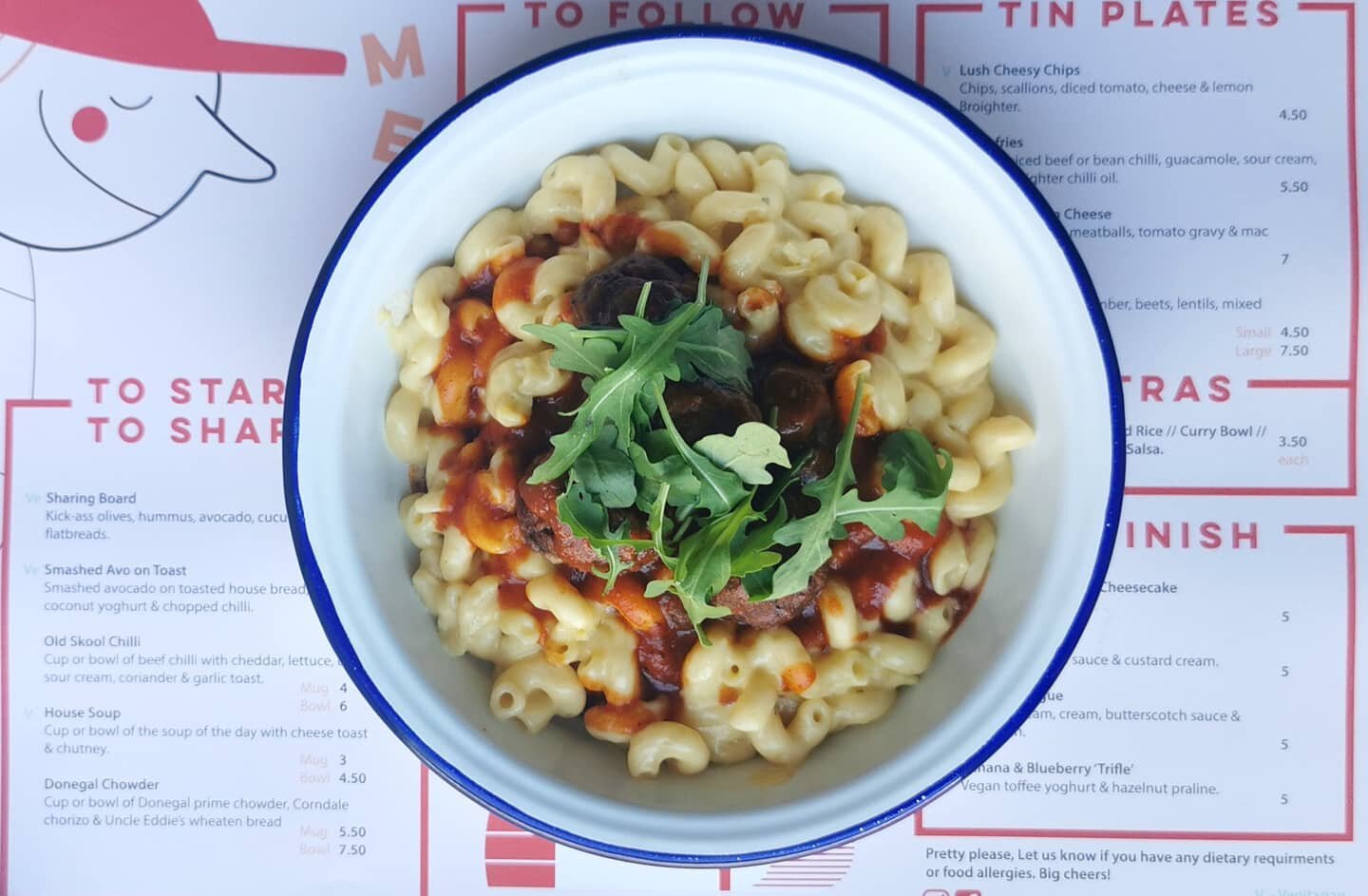 Our Mac 'n' Cheese is exactly what you need today 😻 with Doherty's famous meatballs and tomato gravy. 
👀You won't be disappointed!👀

#macncheese #dohertys #dohertysmeats #cheese #sundaypints #sundaycure #tinplates #derry #menu #derryfood #derryfoo