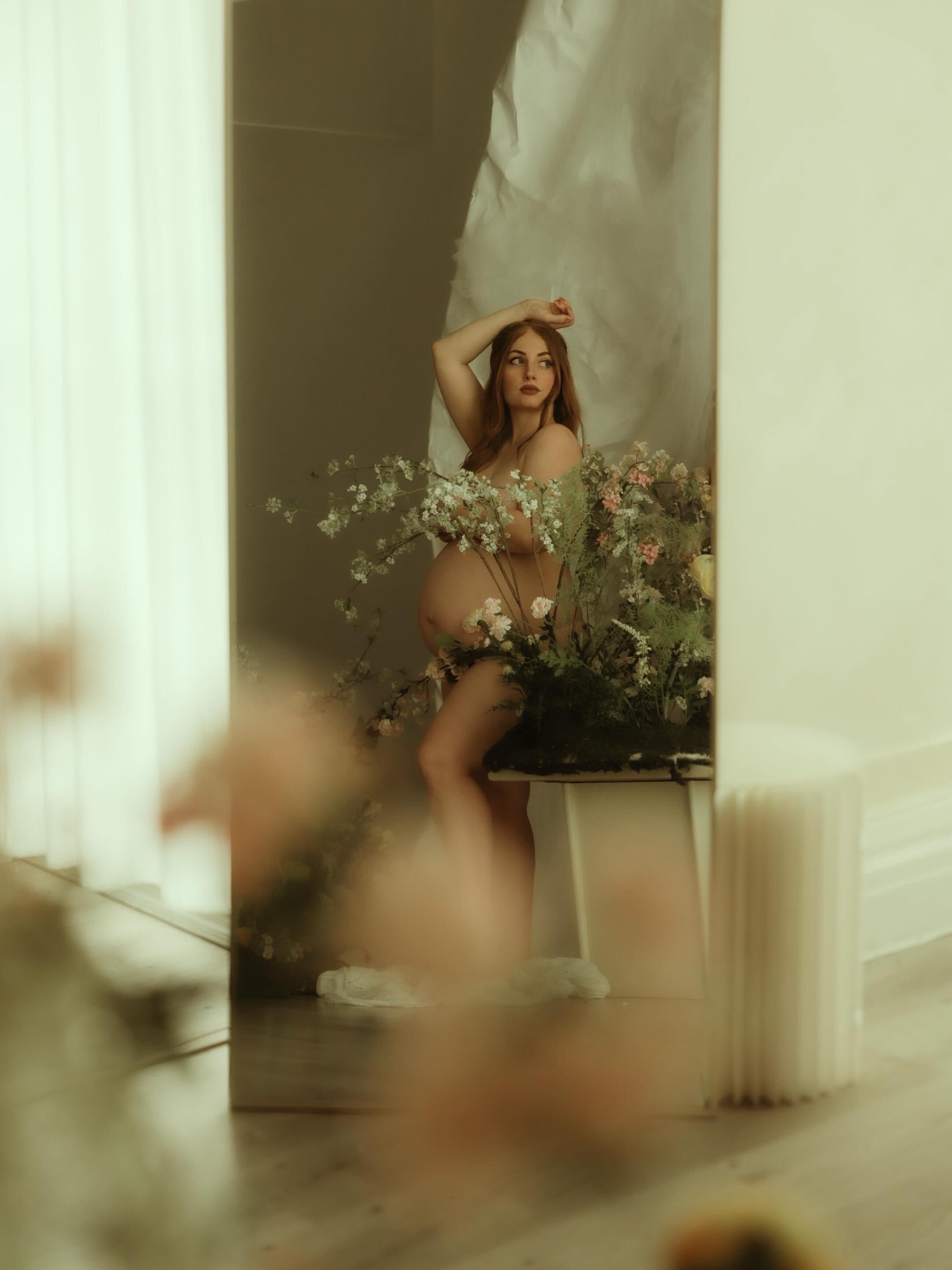 A moment for this beautiful mama expecting baby girl #3 🌸