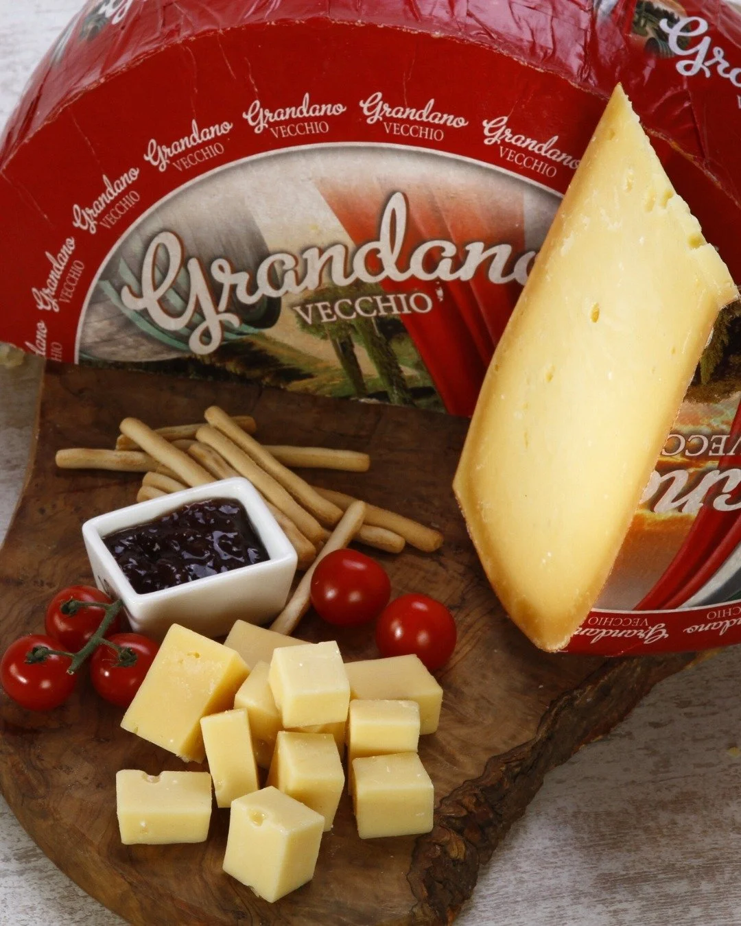 Grandano Vecchio is a delicious Dutch cheese with a Parmesan flavor. This cheese is extremely versatile, making it the perfect choice for any charcuterie board.

#abbey #abbeyspecialty #grandanovecchio #holland #dutch #cheese #cheeseandwine #cheeselo