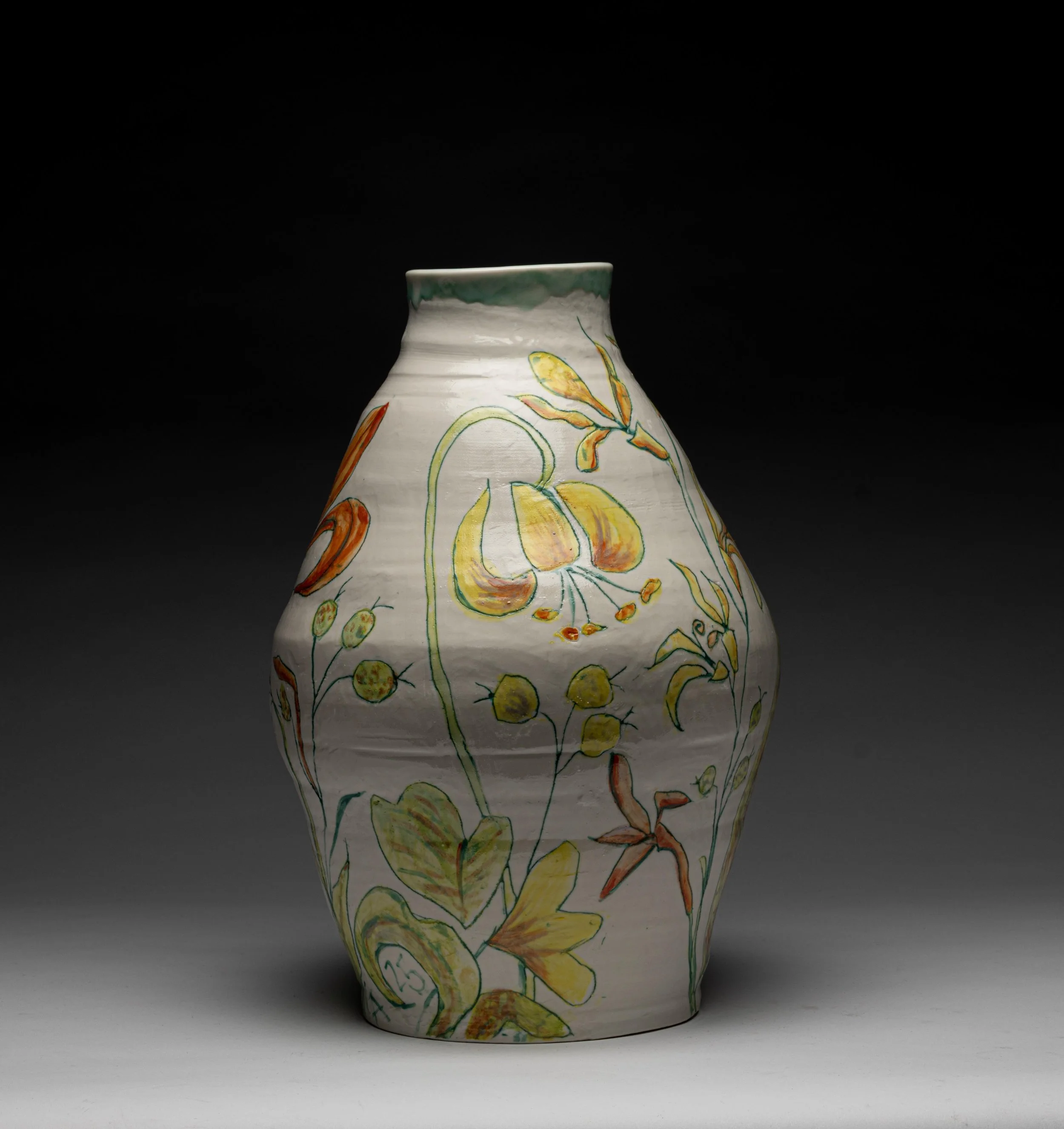 Floral porcelain vessel