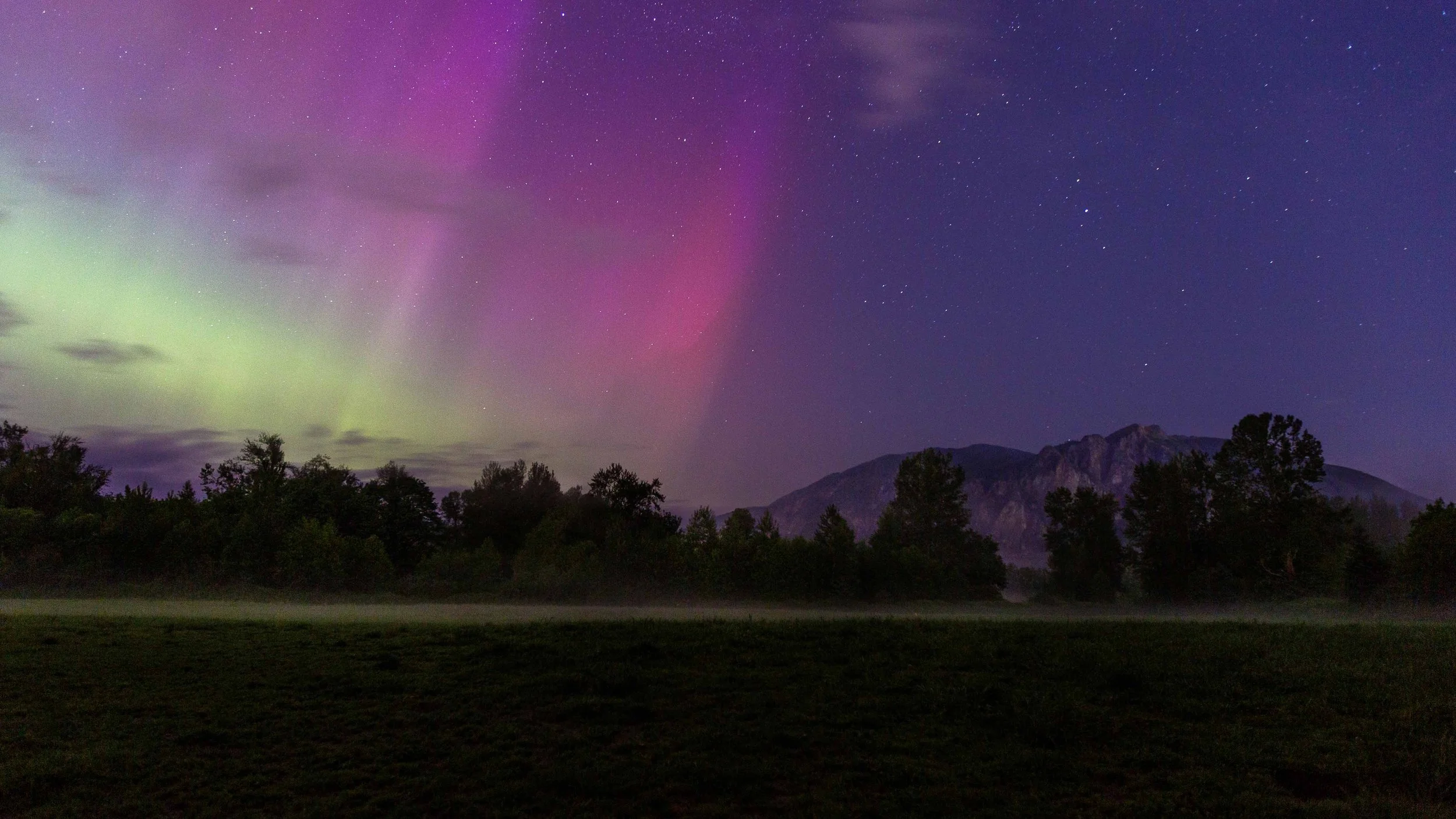 Mt. Si with Northern Lights websize.jpg