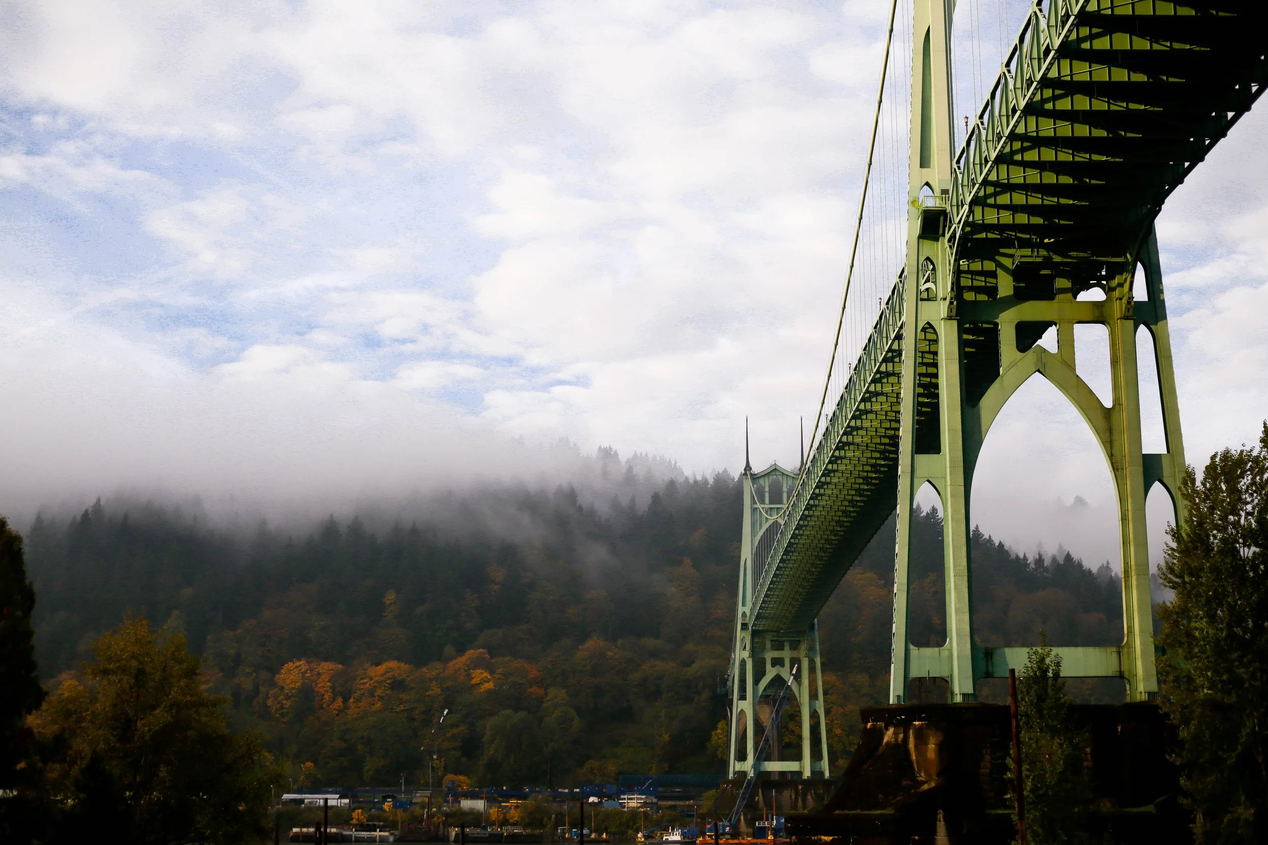 St. John Bridge in Oregon.jpg