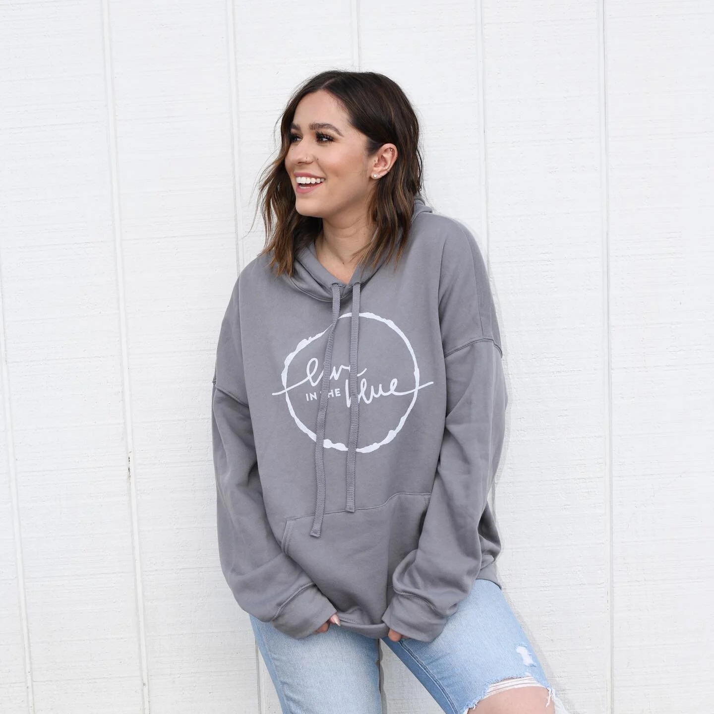 Check out our Storm Gray Hoodie with drop sleeves + thick drawstring cords for an ultra-stylish twist. Plus, I mean, Mags looks ultra-stylish wearing it....😍 
Shop yours today at the link in our bio!
&bull;
&bull;
&bull;
#liveintheblue #lifestyleapp