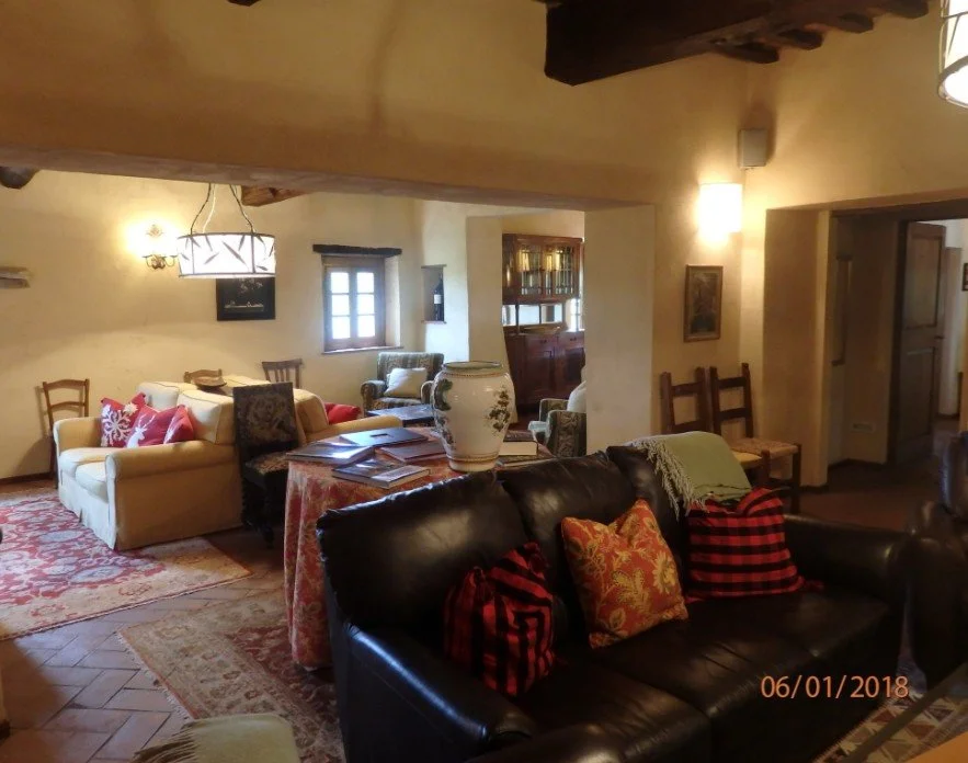 living room 2.jpg