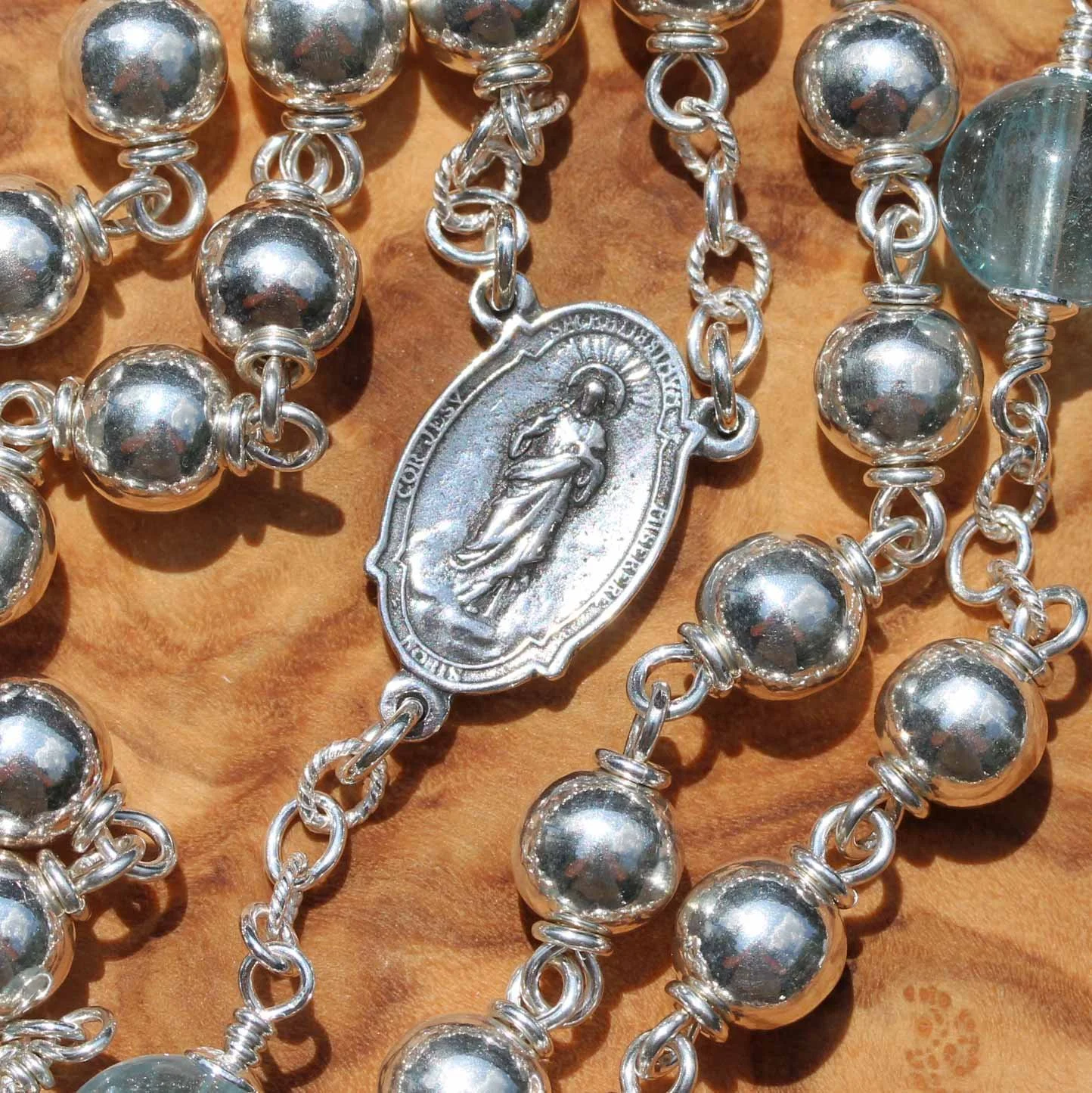 8mm_det_317_sterling_blue_topaz4.jpg