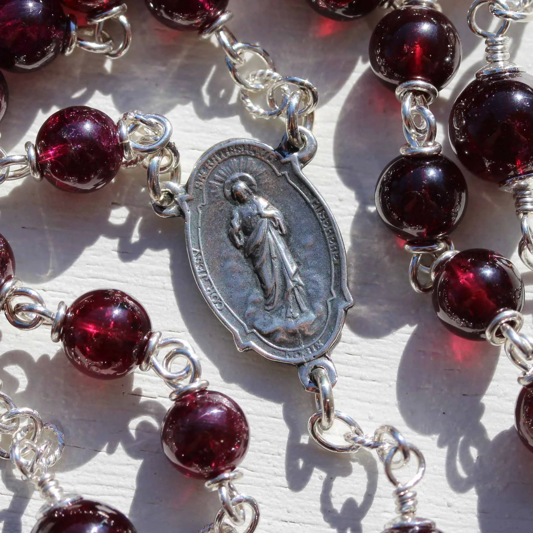 7mm_det_136_purple_garnet_family4.jpg