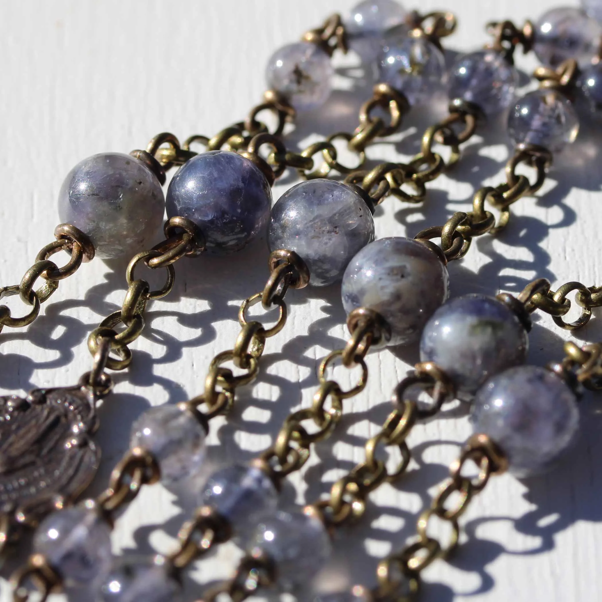 6mm_det_211_overcast_iolite_rosary7.jpg