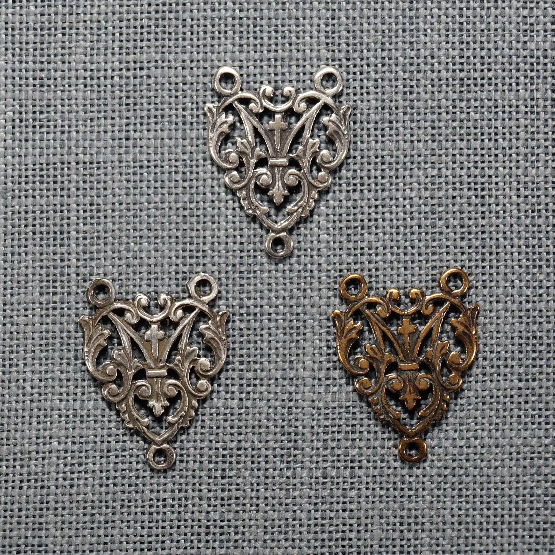 Victorian Monogram Center
