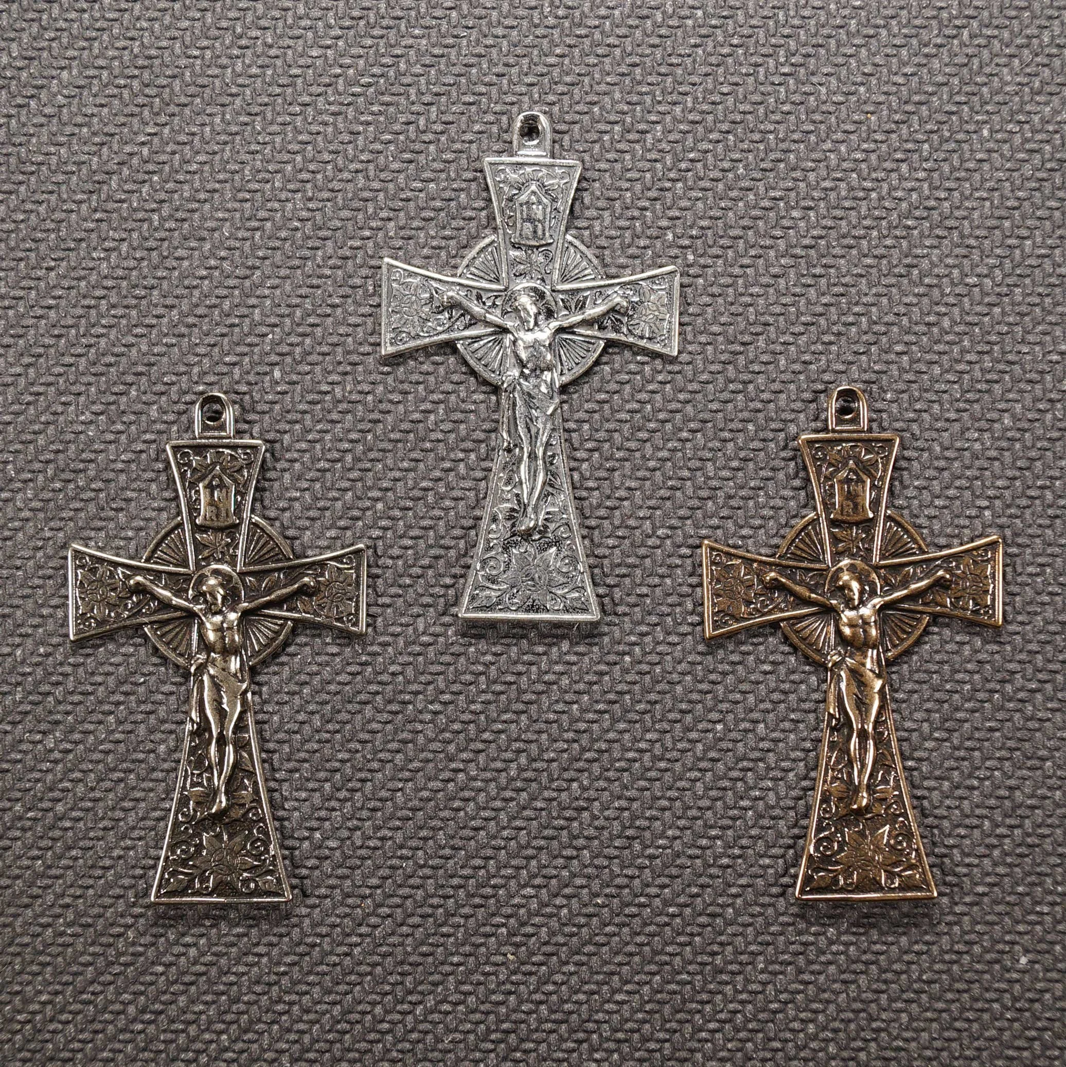 Angular Spina Christi Crucifix