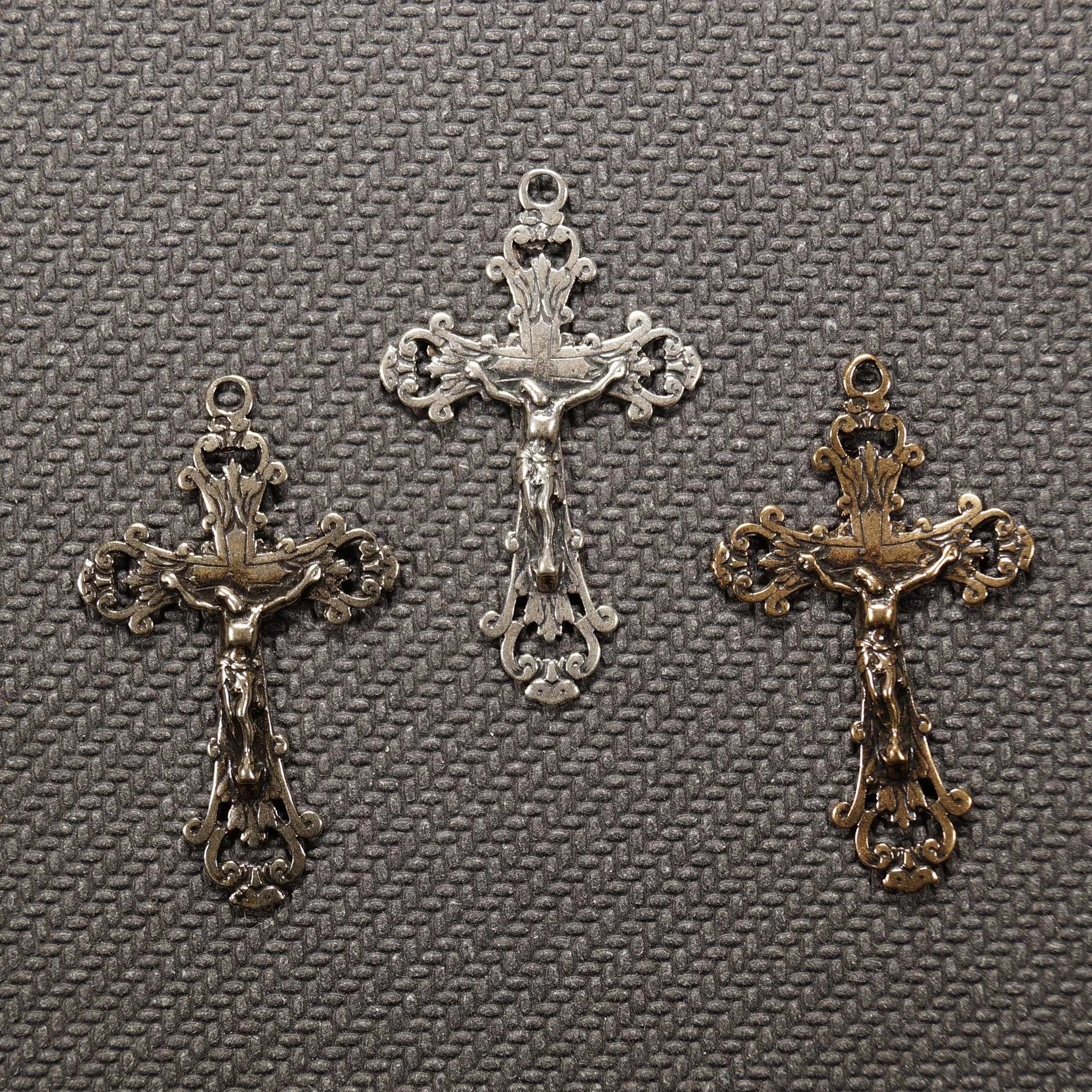 Curlique Crucifix