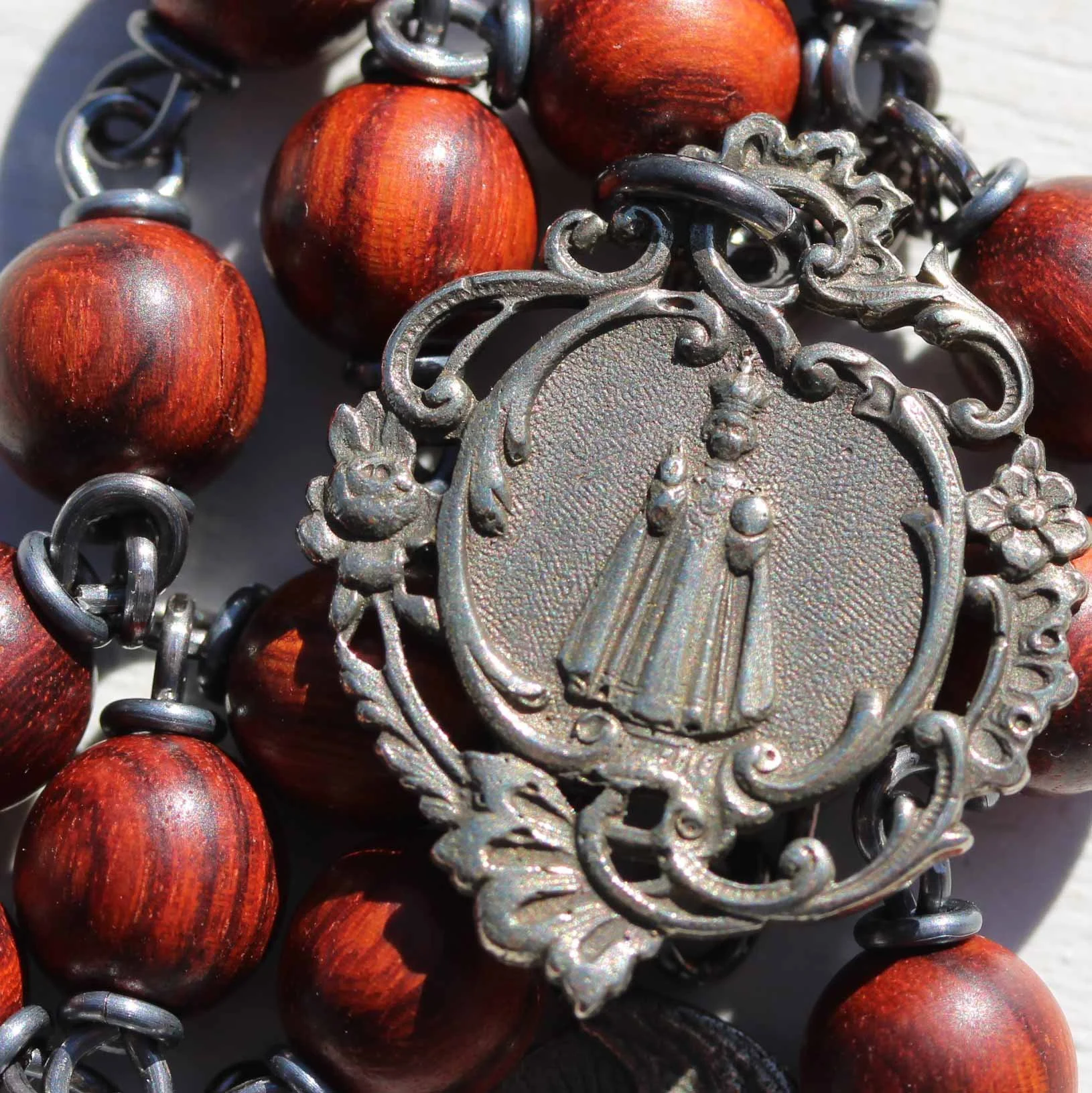 Infant of Prague in Red Rosewood