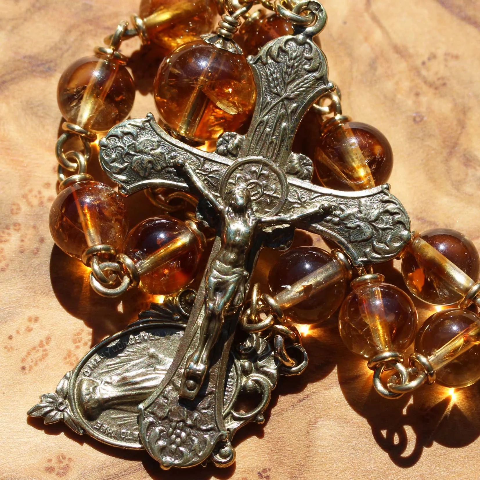 Glowing Golden Citrine Tenner