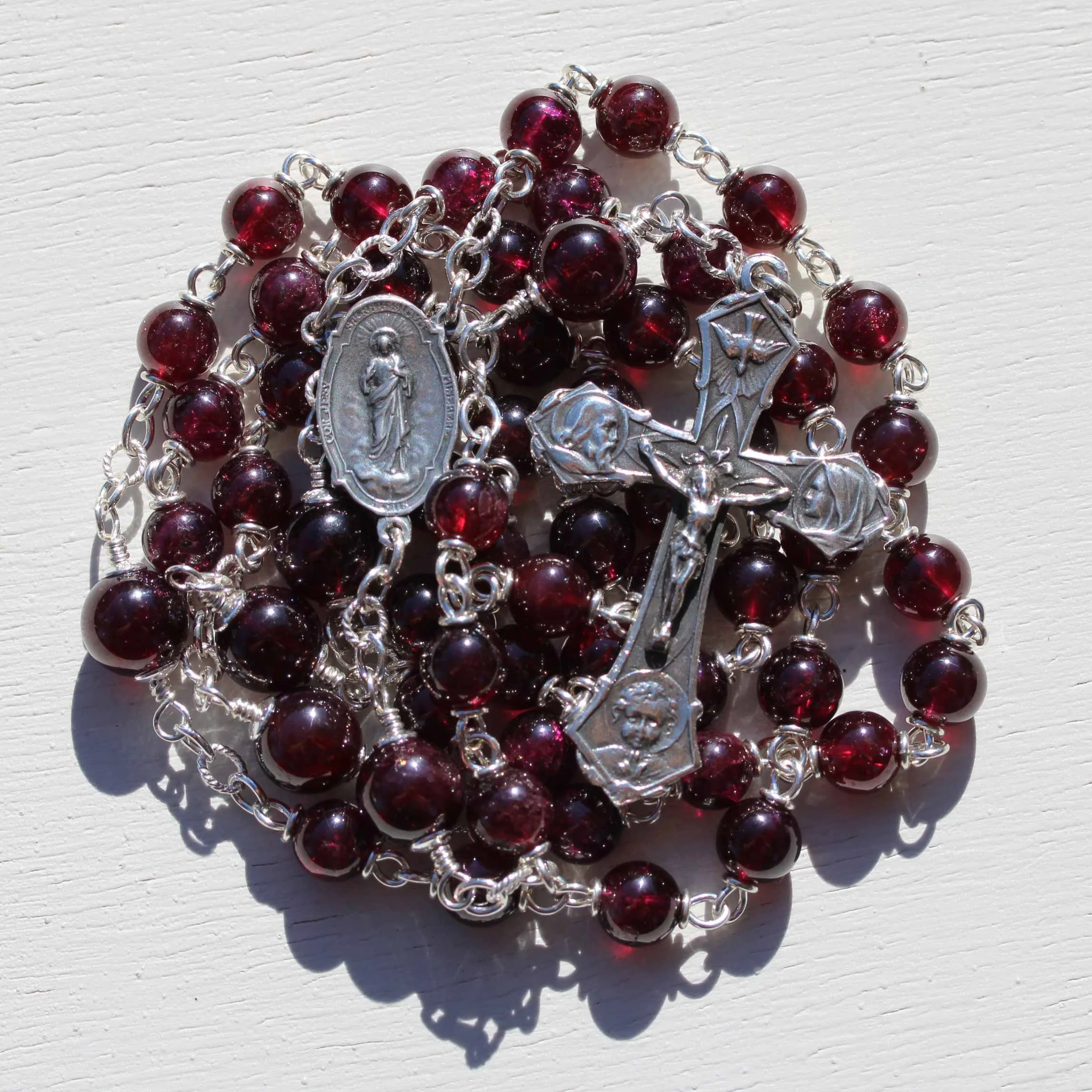 7mm_det_136_purple_garnet_family2.jpg