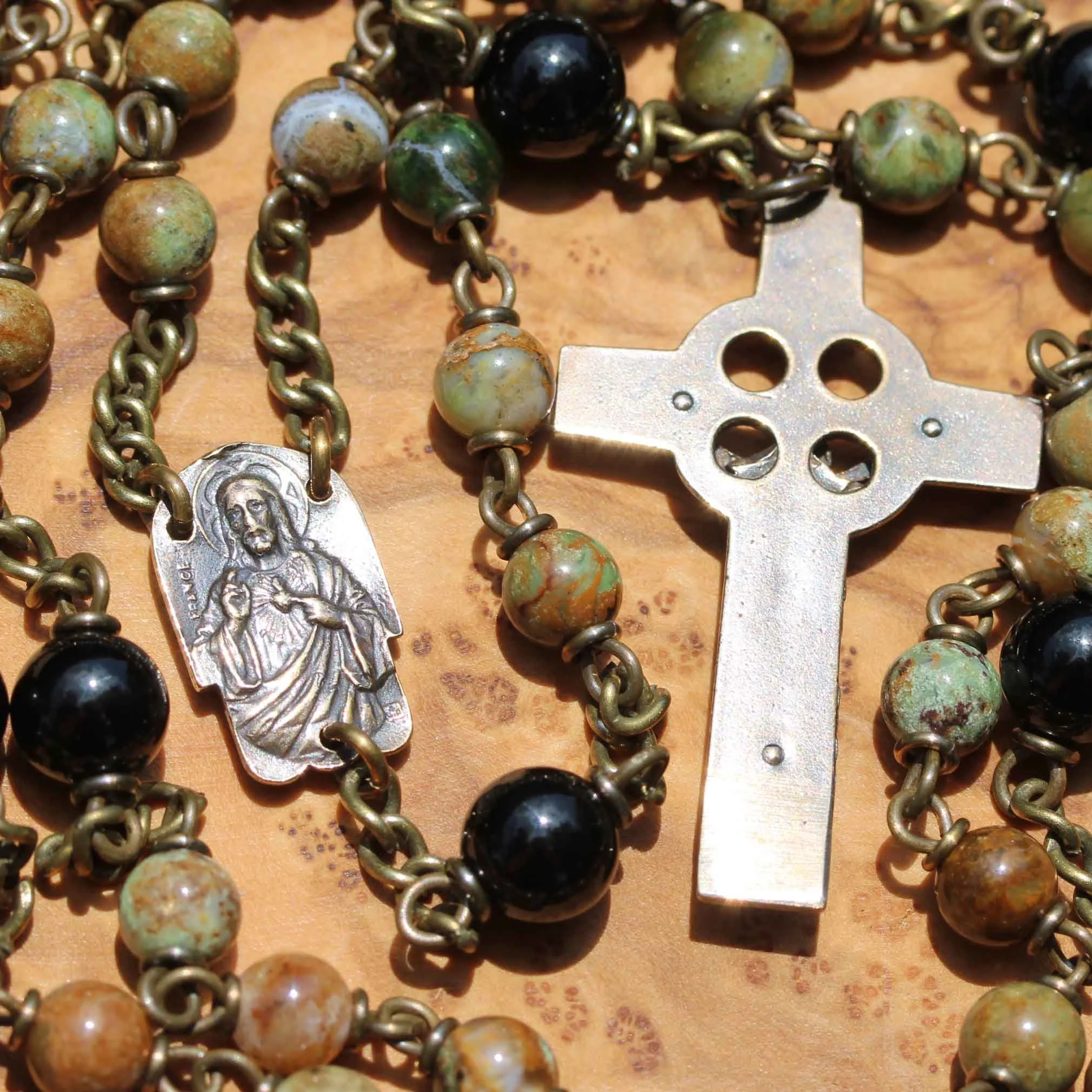 7mm_det_146_green_opal_onyx6.jpg