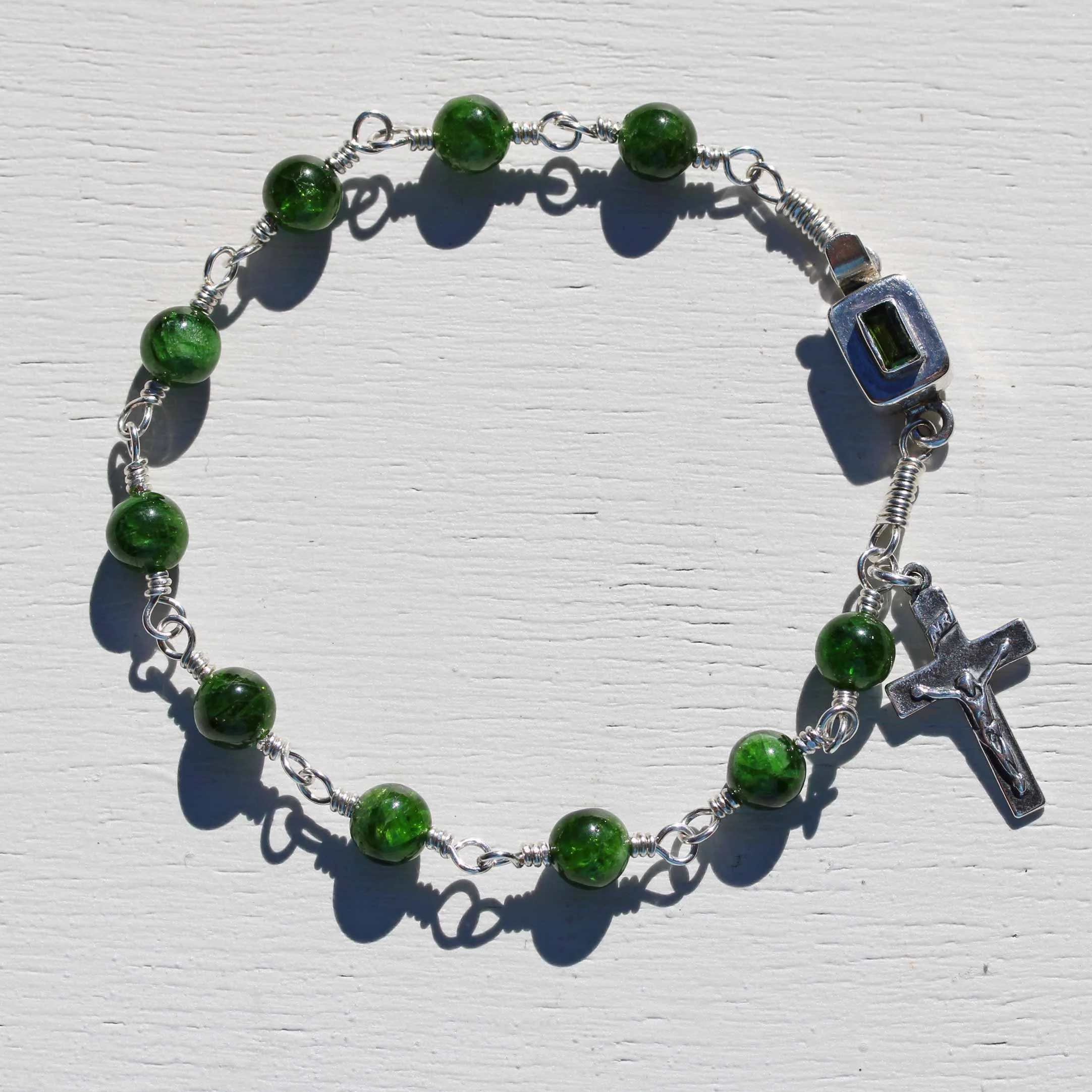 Brace_det_051_chrome_diopside_square2.jpg