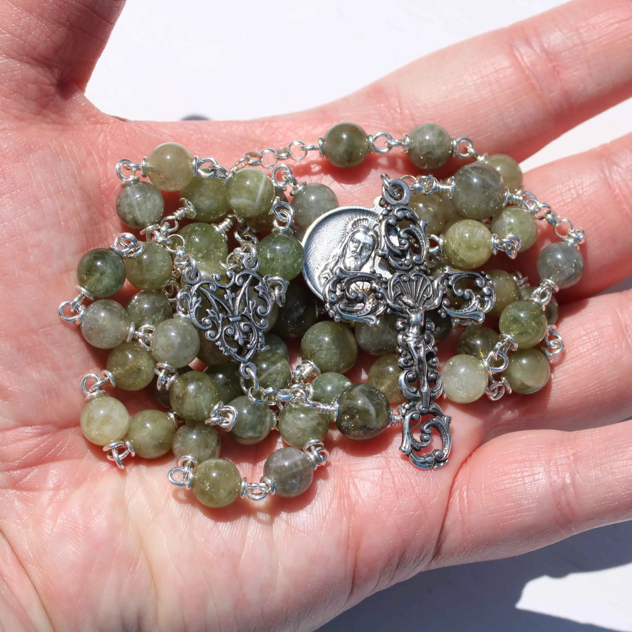8mm_det_313_rococo_tsavorite_jude9.jpg