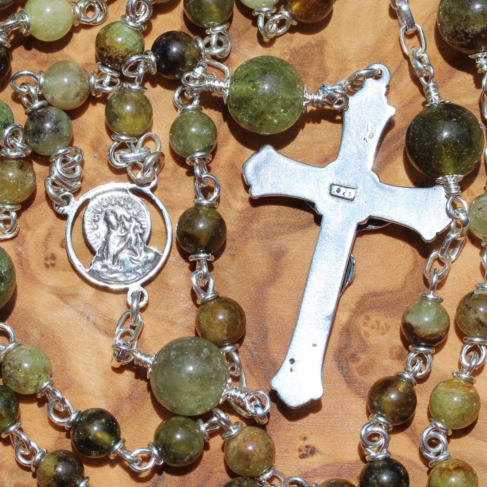 6mm_det_204_vesuvianite_idocrase_garnet6.jpg