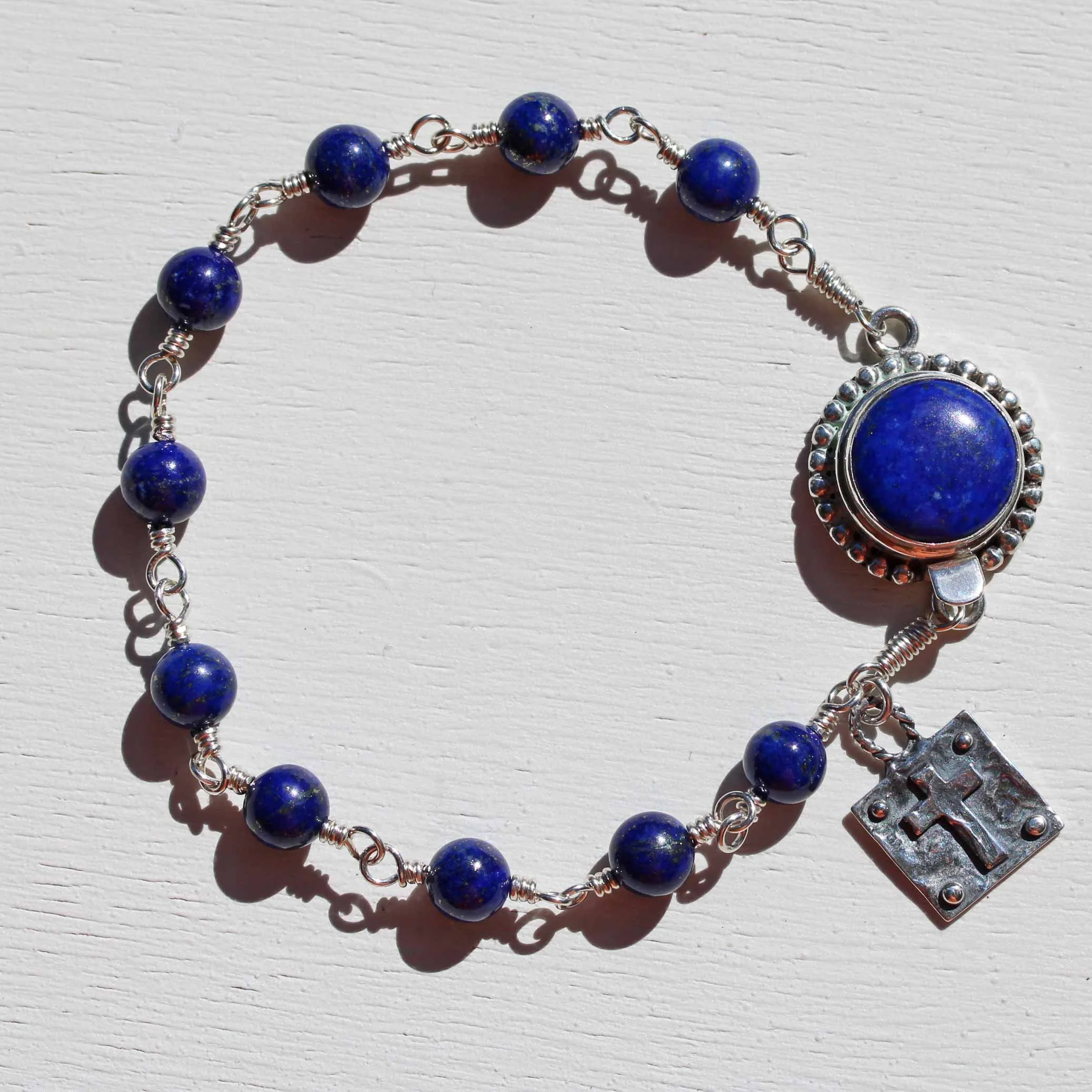 Br_det_049_lapis_large_clasp2.jpg
