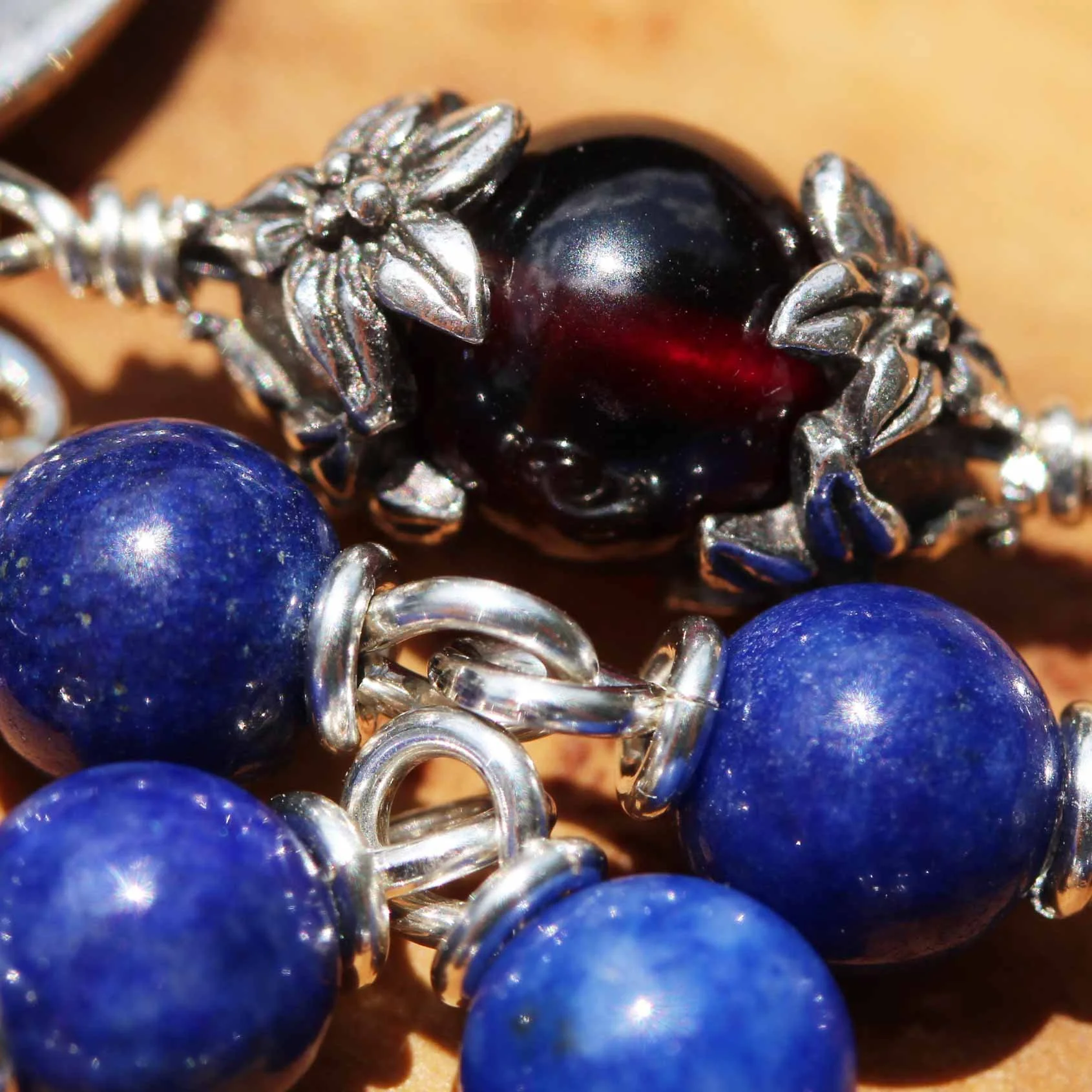 chp_det_180_Therese_lapis_garnet8.jpg