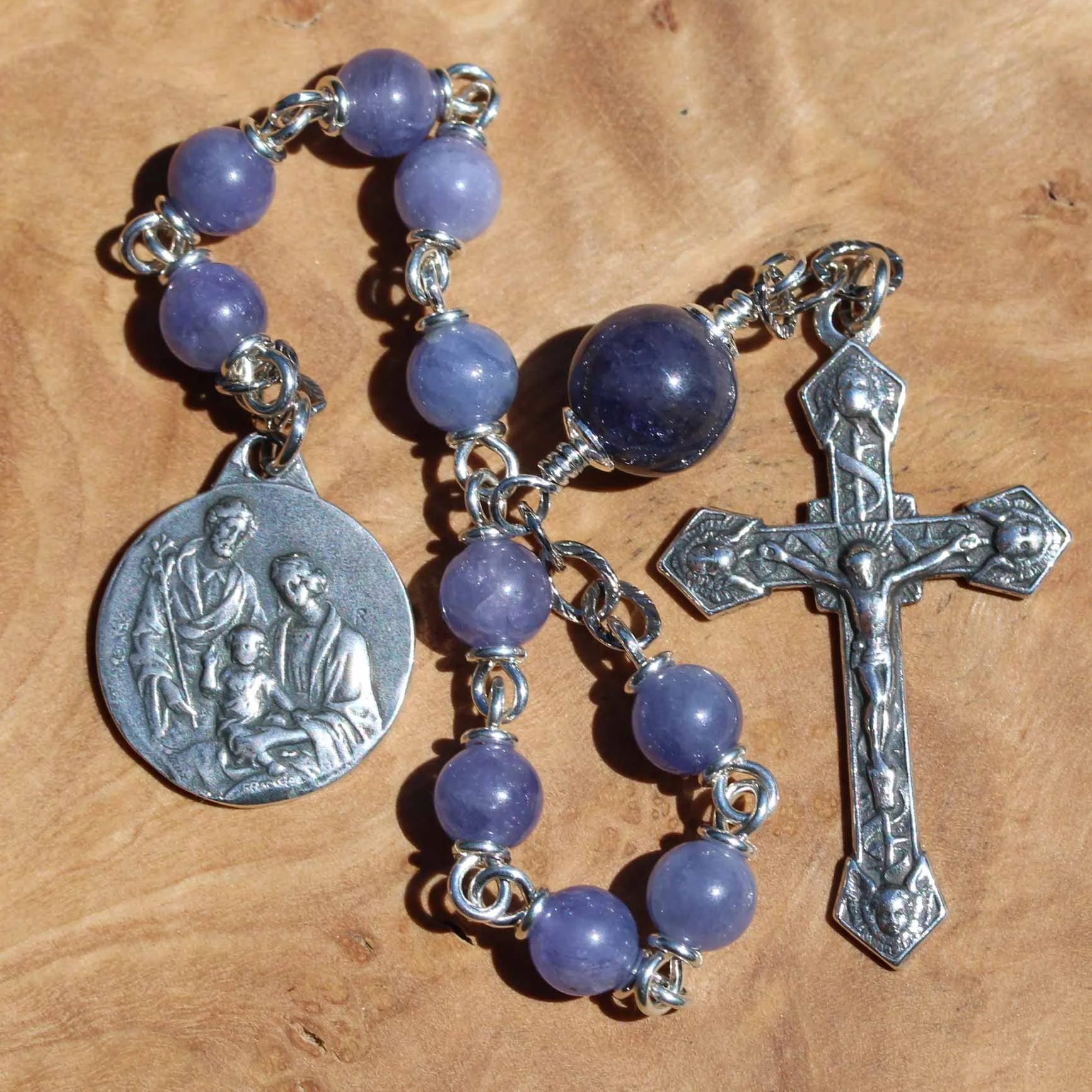 ten_det_198_tanzanite_family_Angels3.jpg