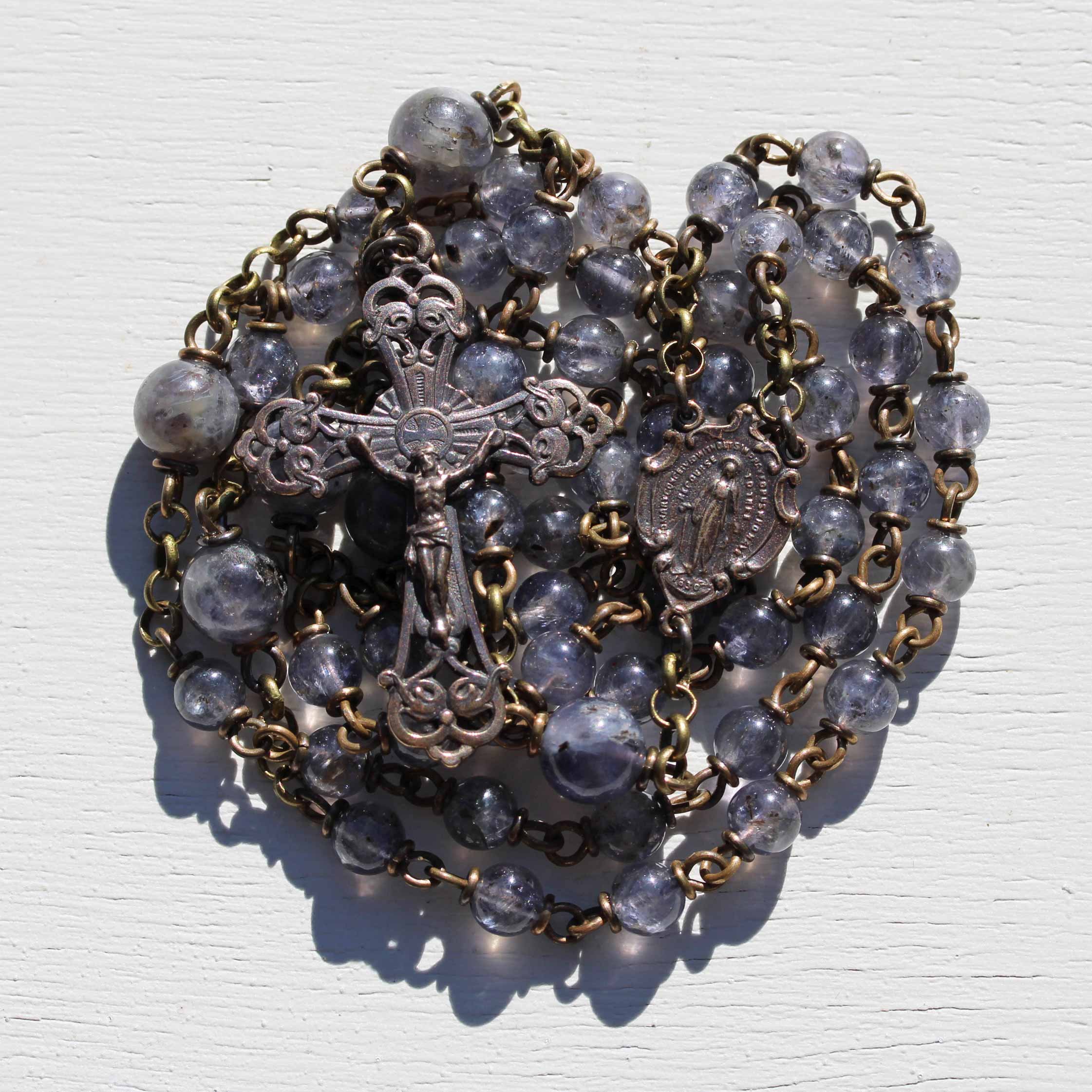 6mm_det_211_overcast_iolite_rosary2.jpg