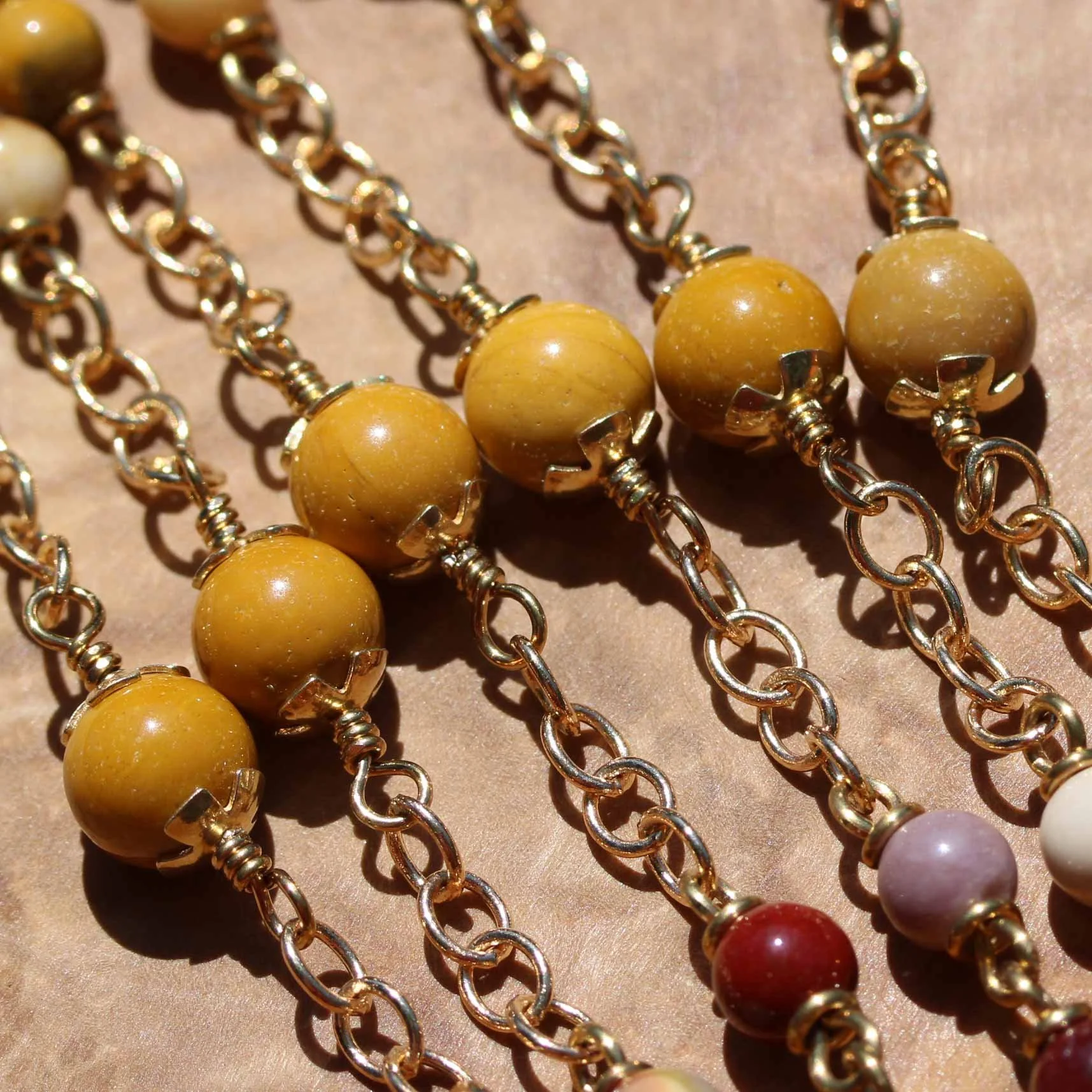 6mm_det_218_mookaite_traditional_heart7.jpg