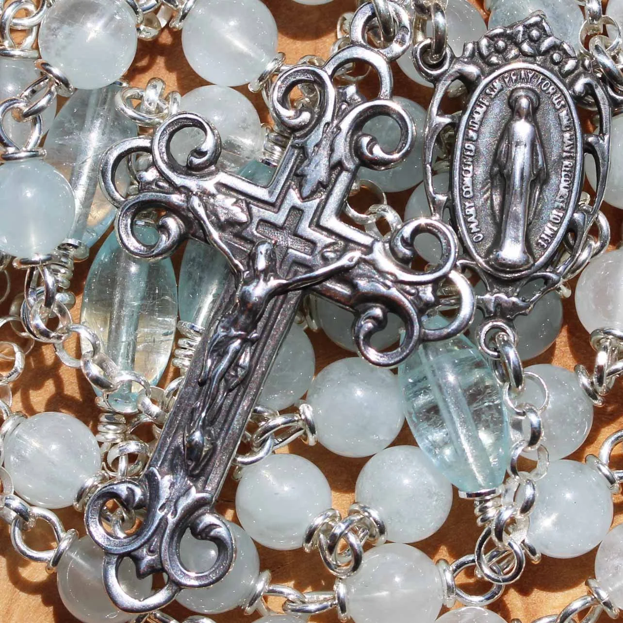 6mm_det_207_cloudy_aquamarine_rice1.jpg