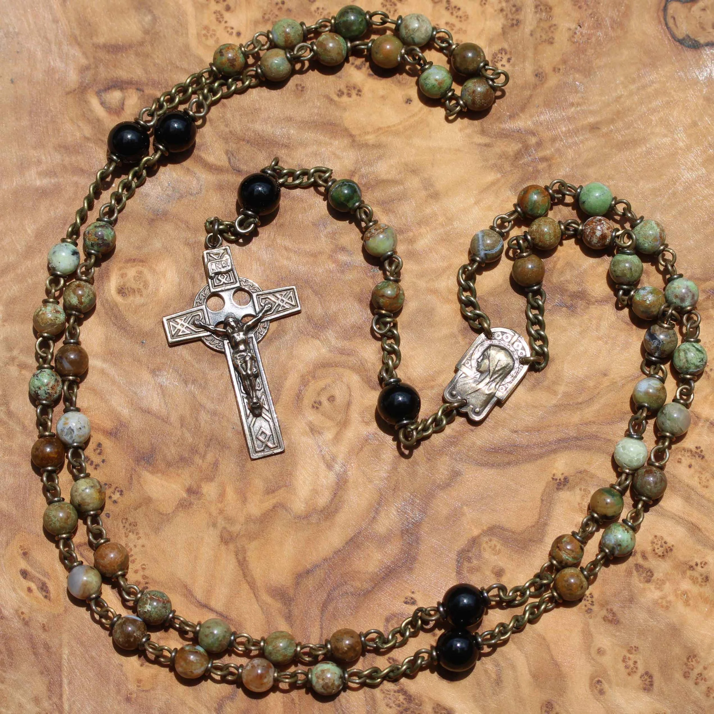 7mm_det_146_green_opal_onyx3.jpg